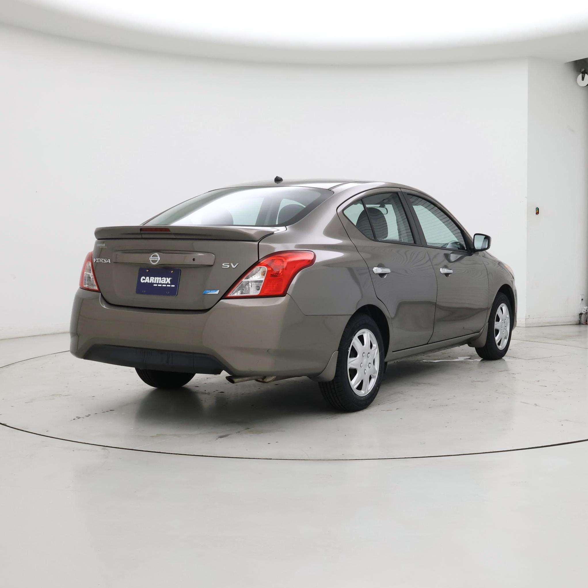 Thumbnail: 2015 Nissan Versa - 8