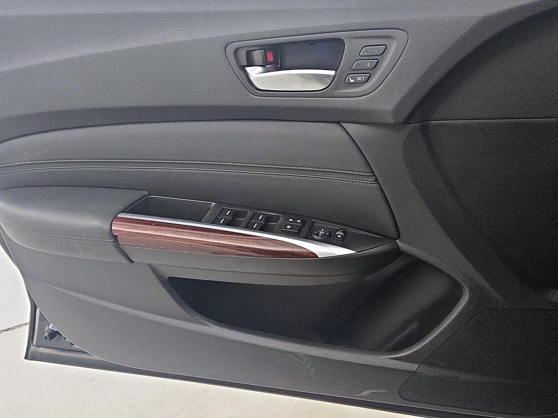 Thumbnail: 2015 Acura TLX - 12
