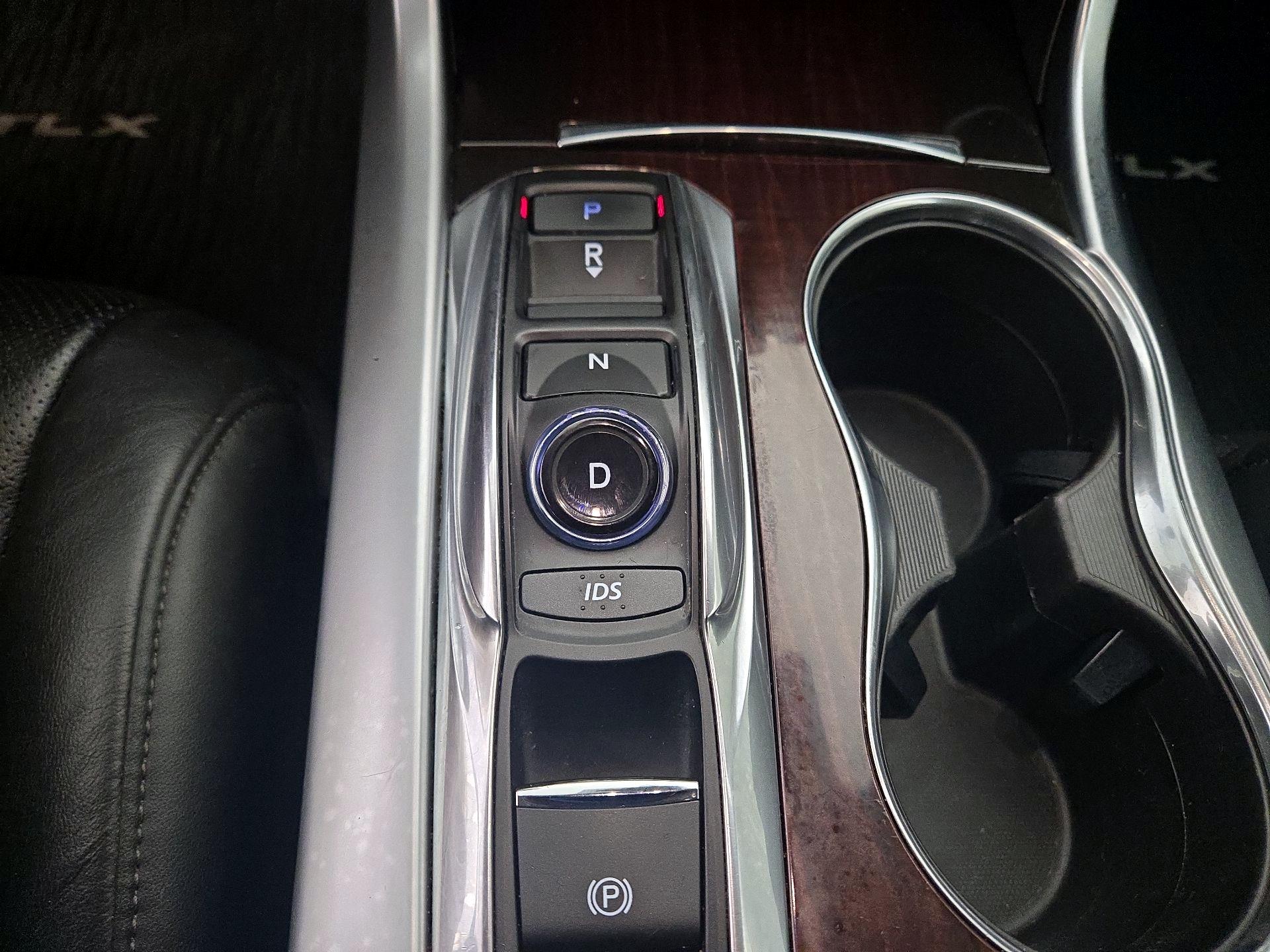 Thumbnail: 2015 Acura TLX - 18