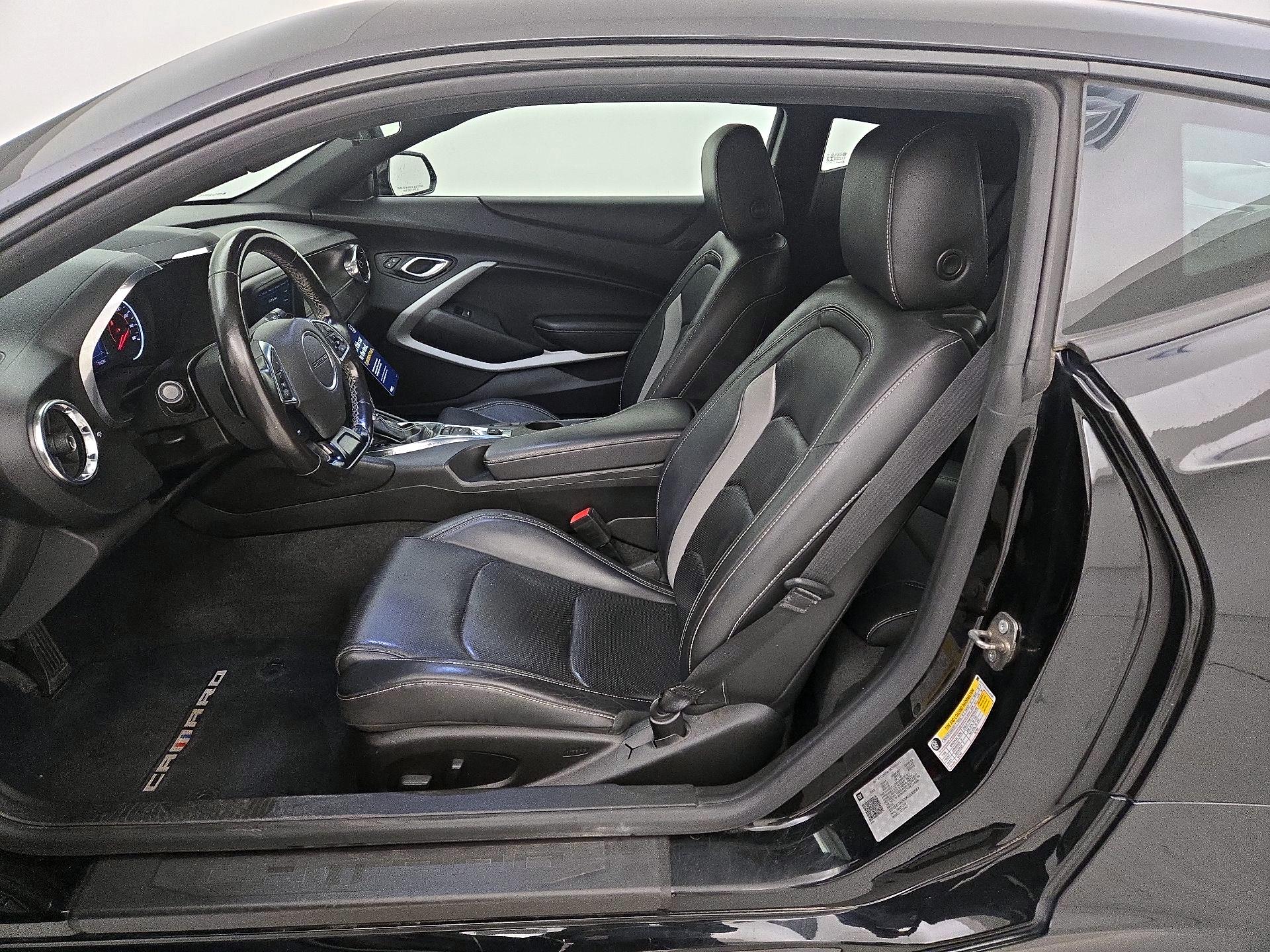 Thumbnail: 2019 Chevrolet Camaro - 11
