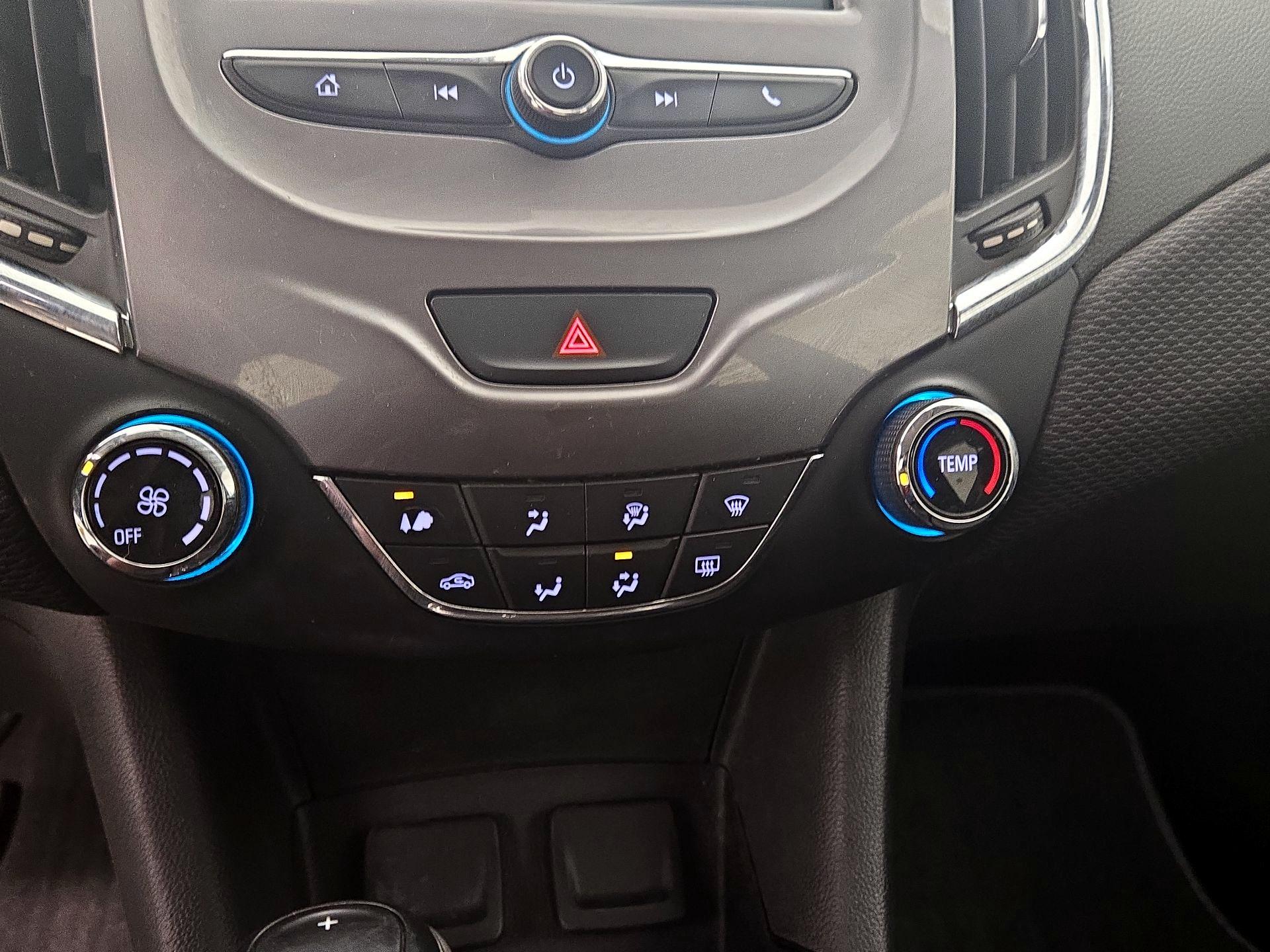 Thumbnail: 2016 Chevrolet Cruze - 16