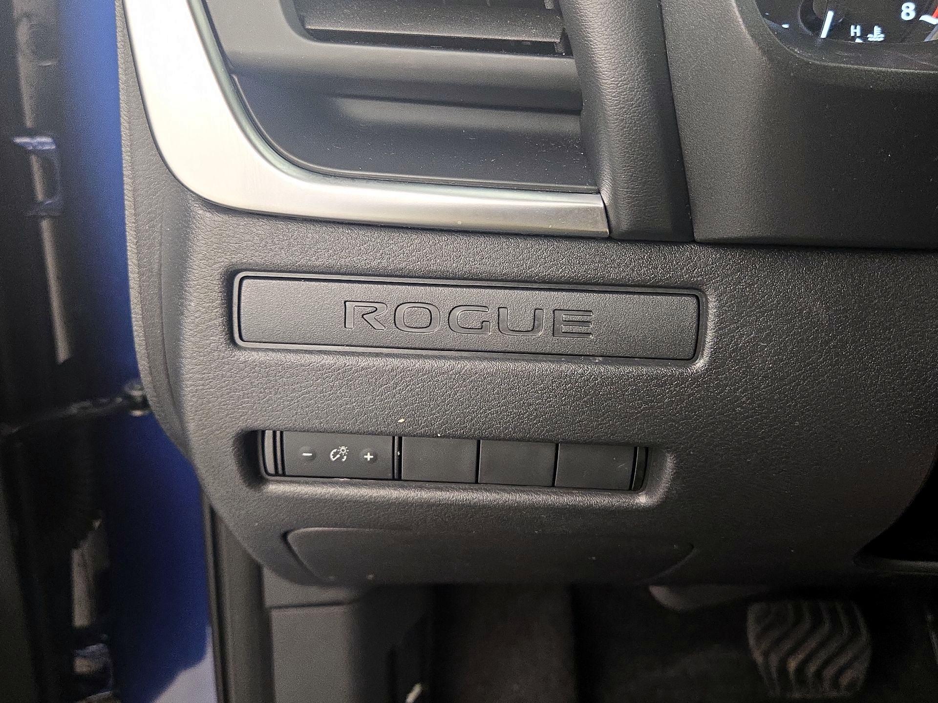 Thumbnail: 2023 Nissan Rogue - 13