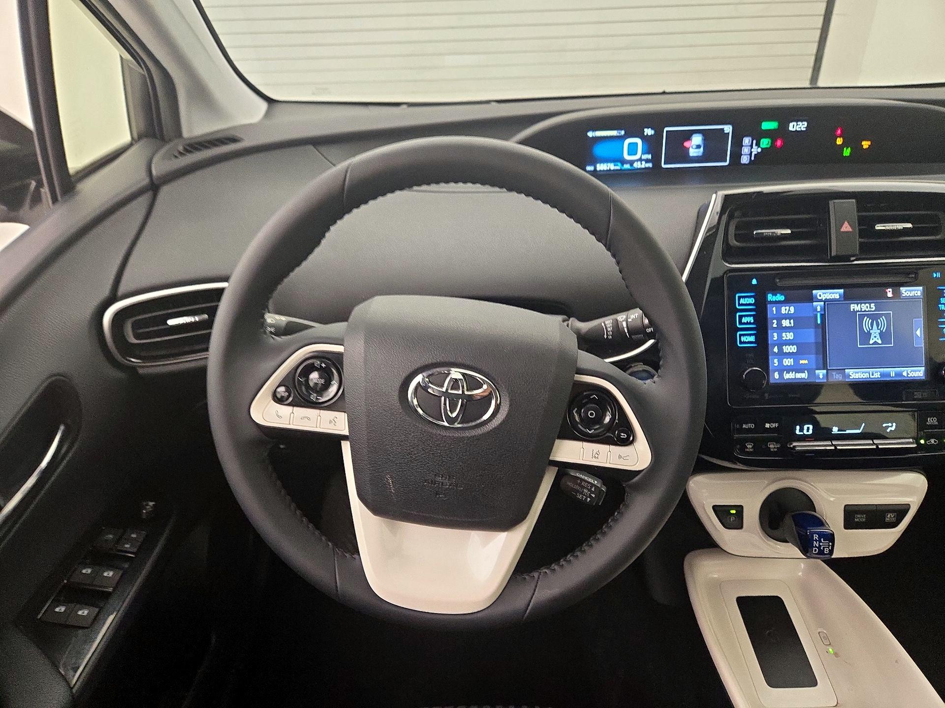 Thumbnail: 2016 Toyota Prius - 10