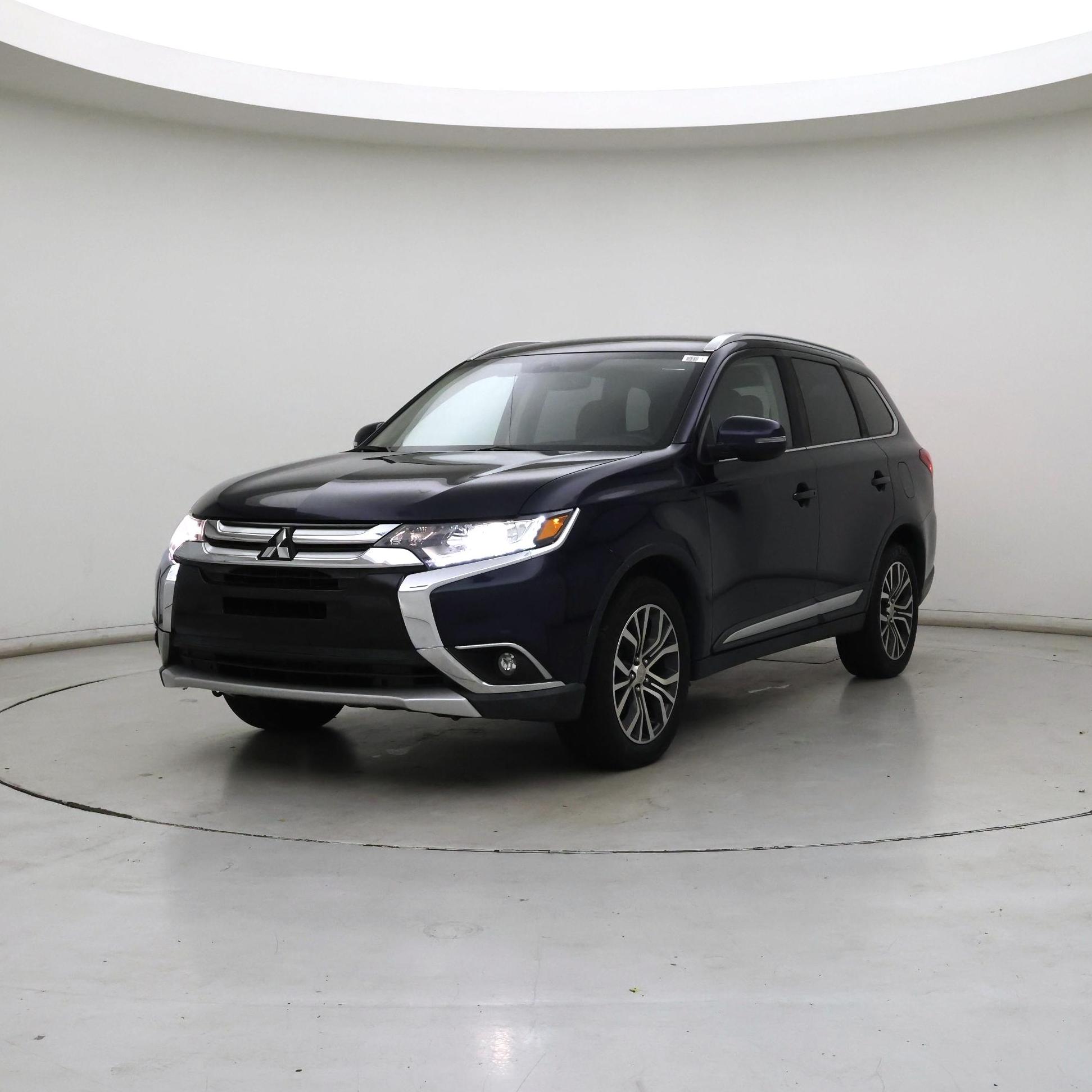 Thumbnail: 2017 Mitsubishi Outlander - 4