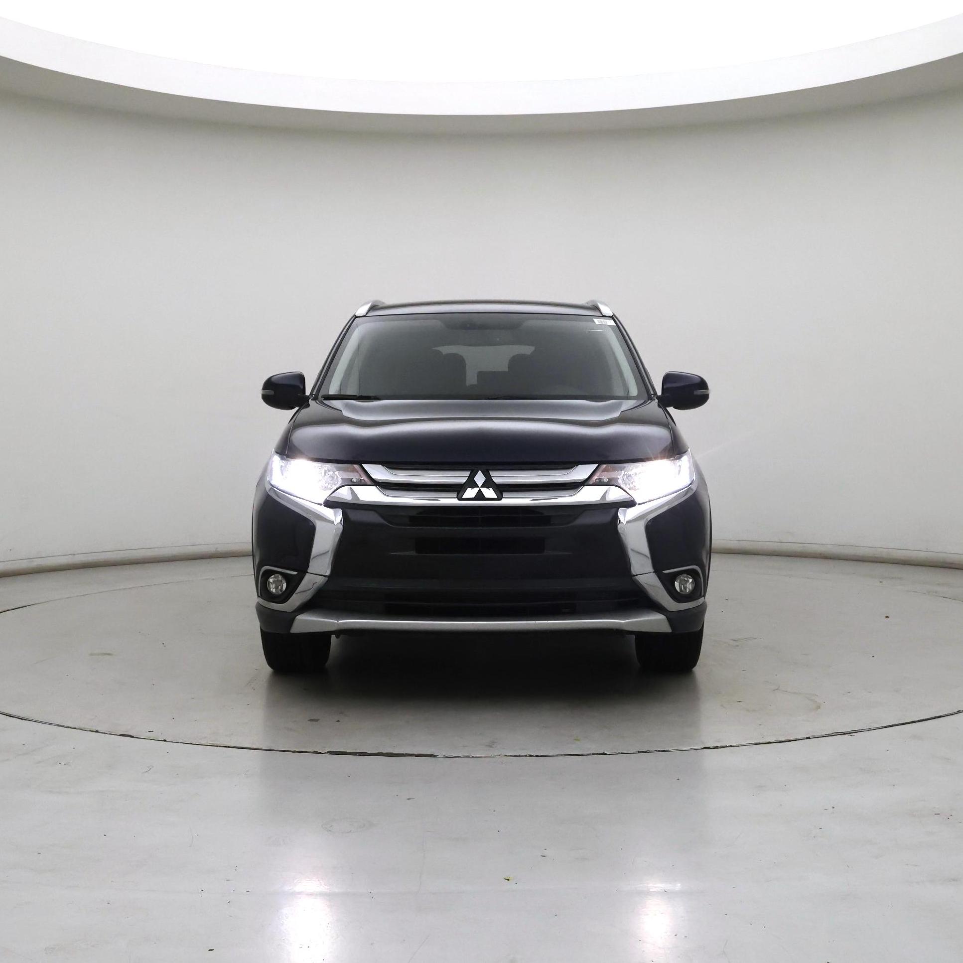 Thumbnail: 2017 Mitsubishi Outlander - 5