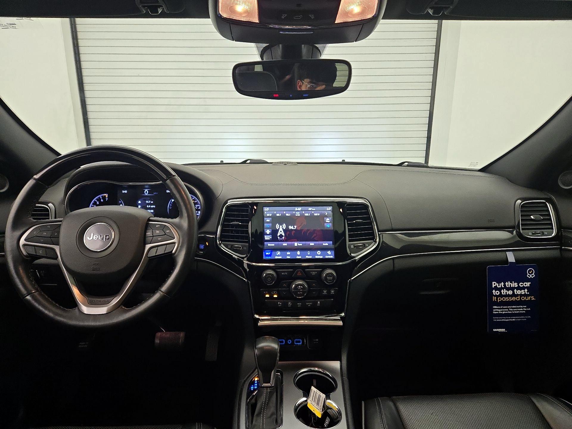 Thumbnail: 2020 Jeep Grand Cherokee - 9