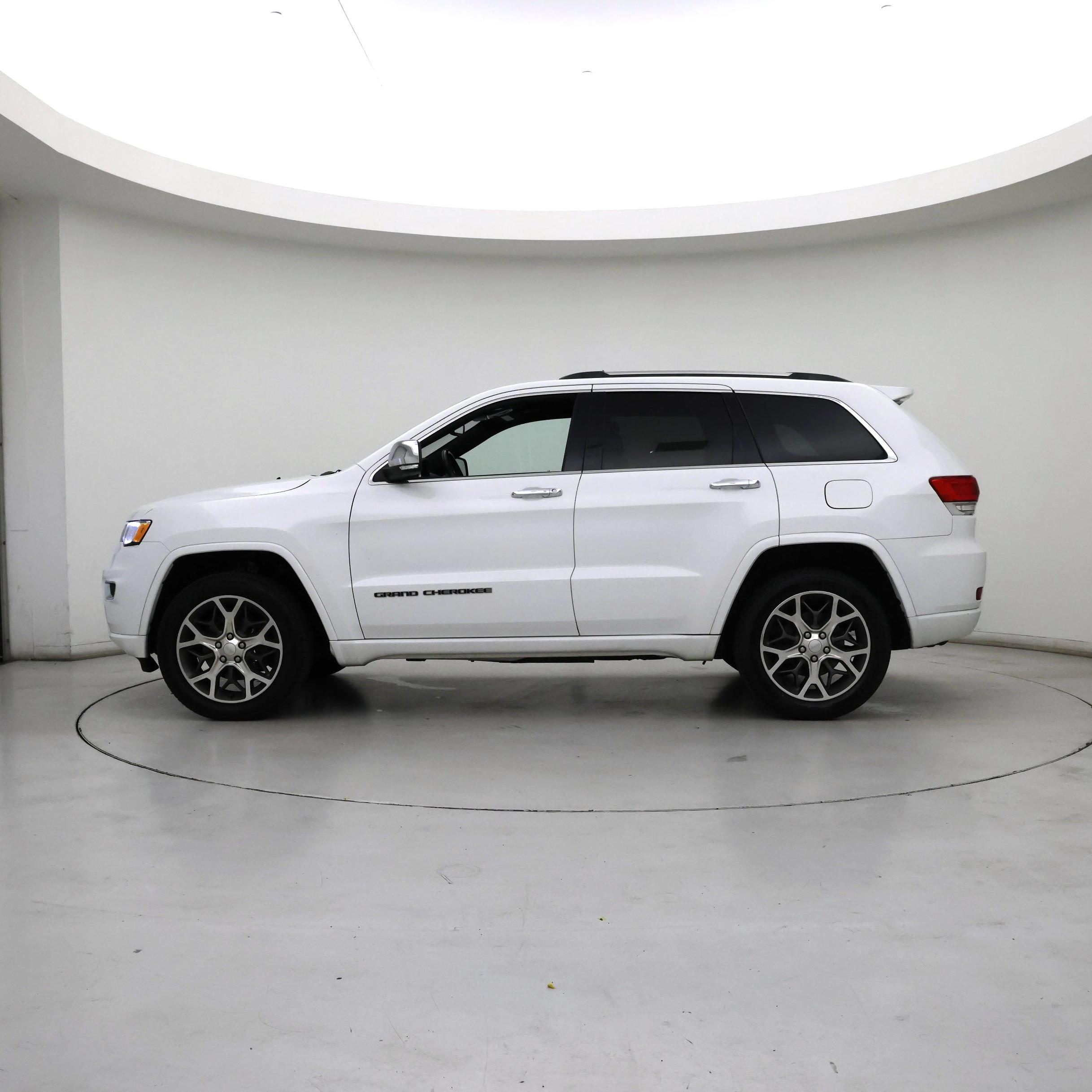 Thumbnail: 2020 Jeep Grand Cherokee - 3