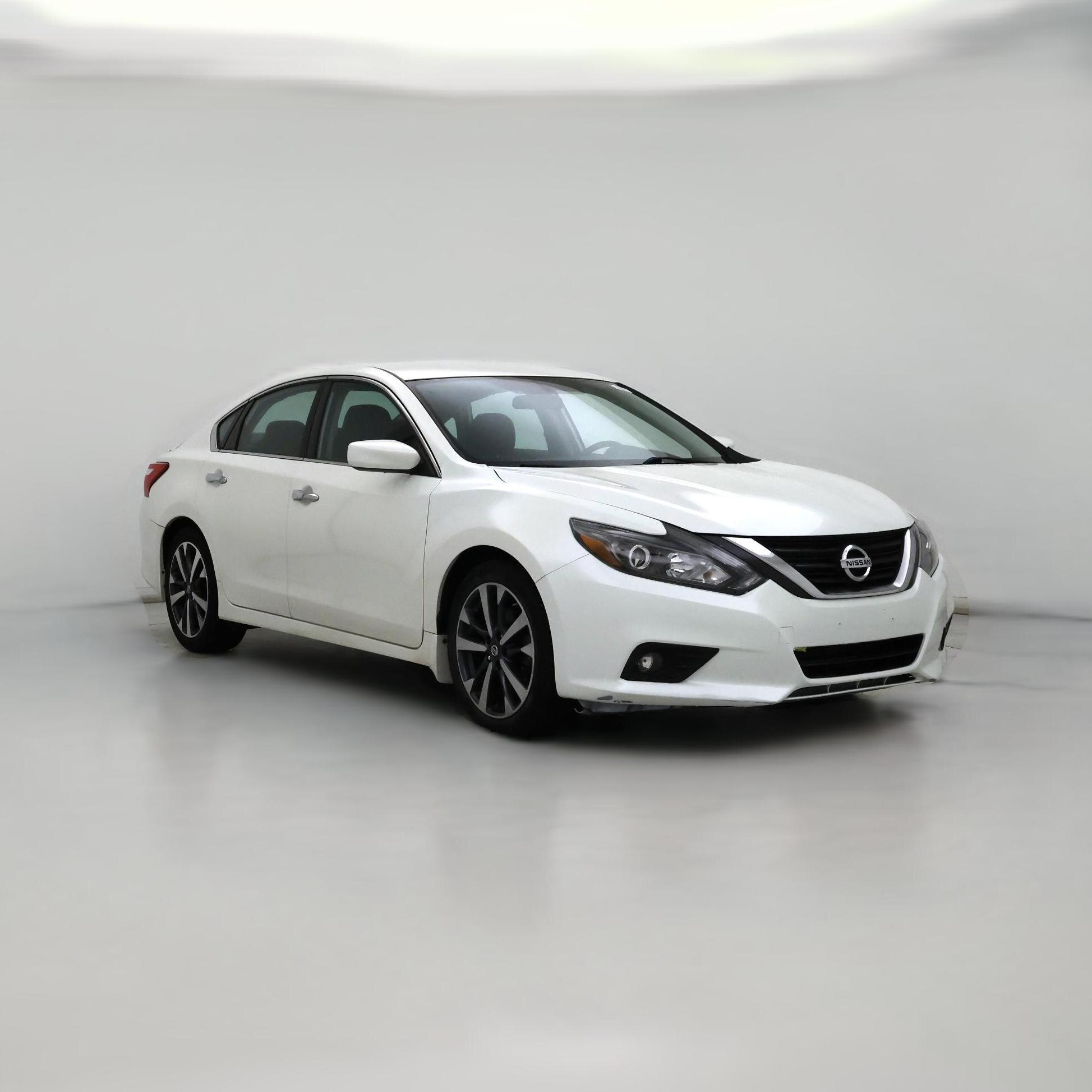 Thumbnail: 2016 Nissan Altima - 1