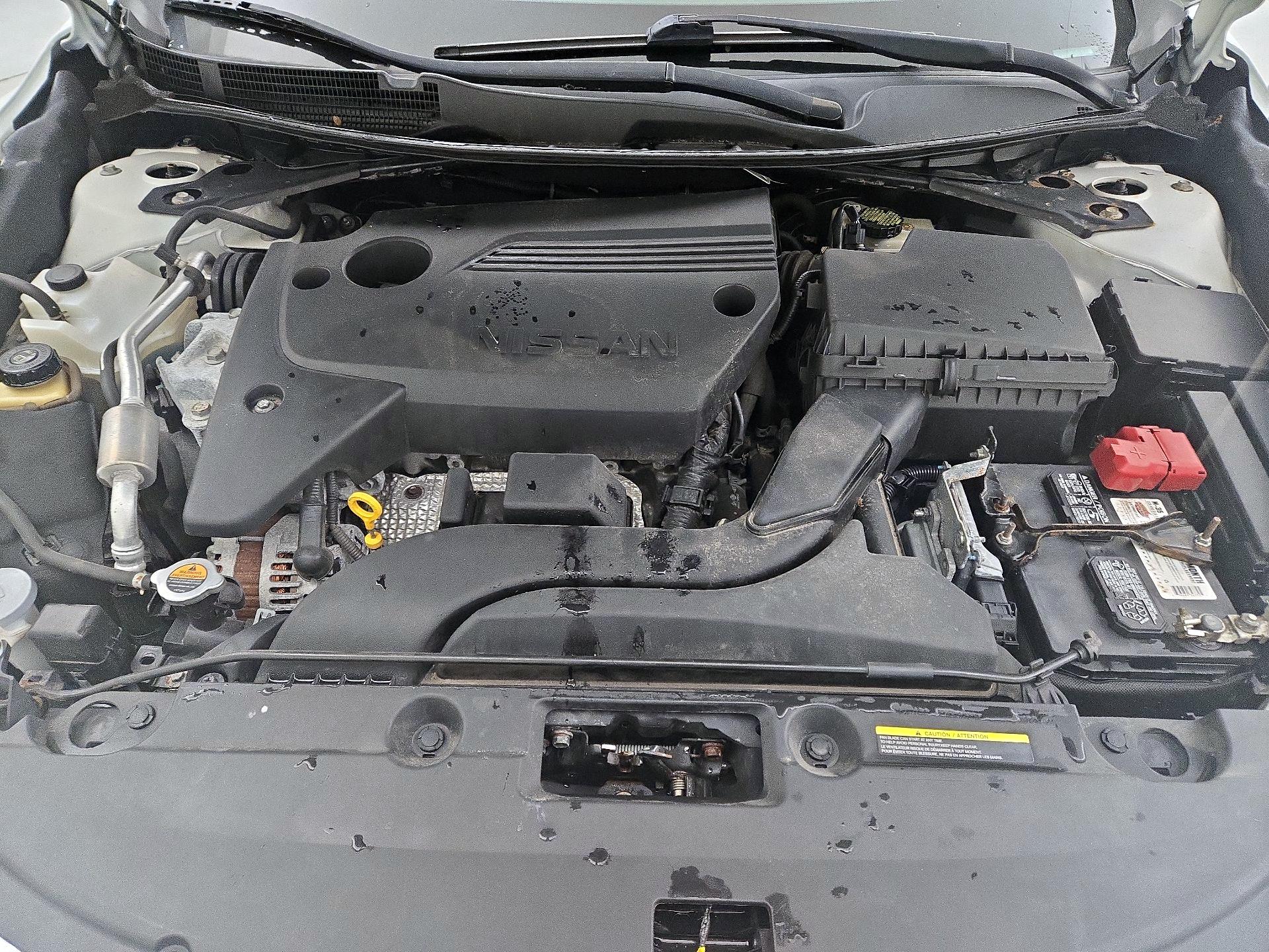 Thumbnail: 2016 Nissan Altima - 20