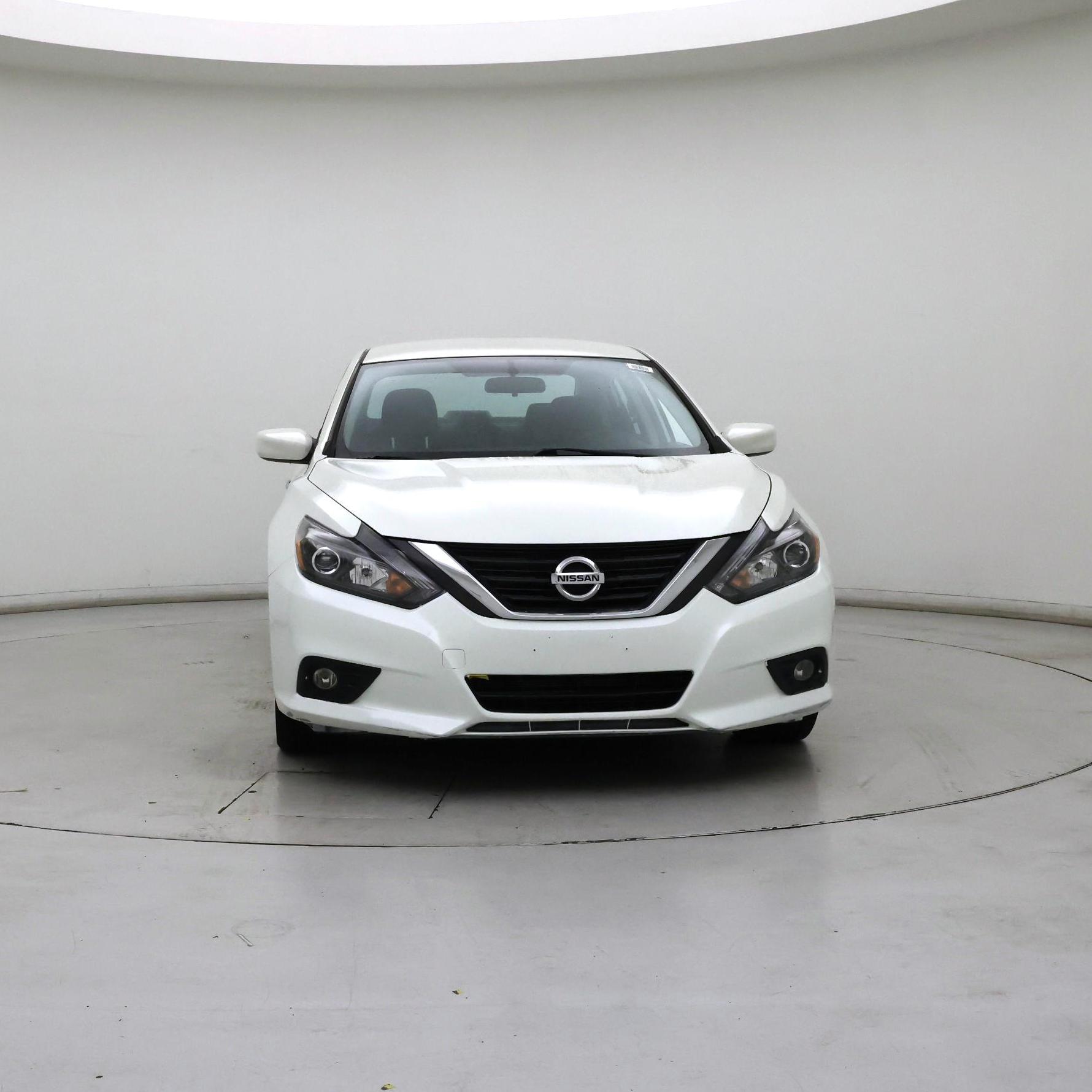 Thumbnail: 2016 Nissan Altima - 5
