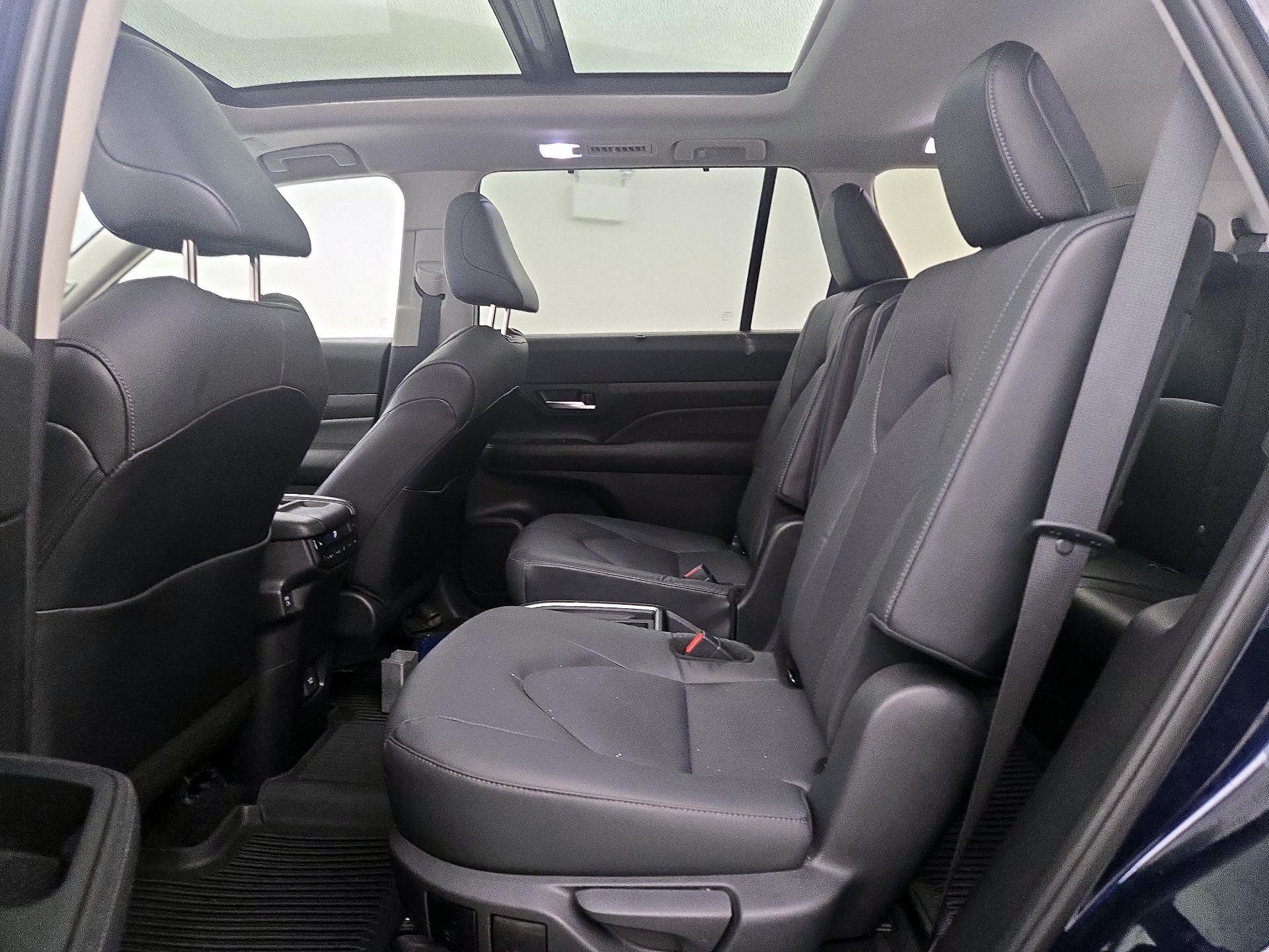 Thumbnail: 2024 Toyota Grand Highlander - 20