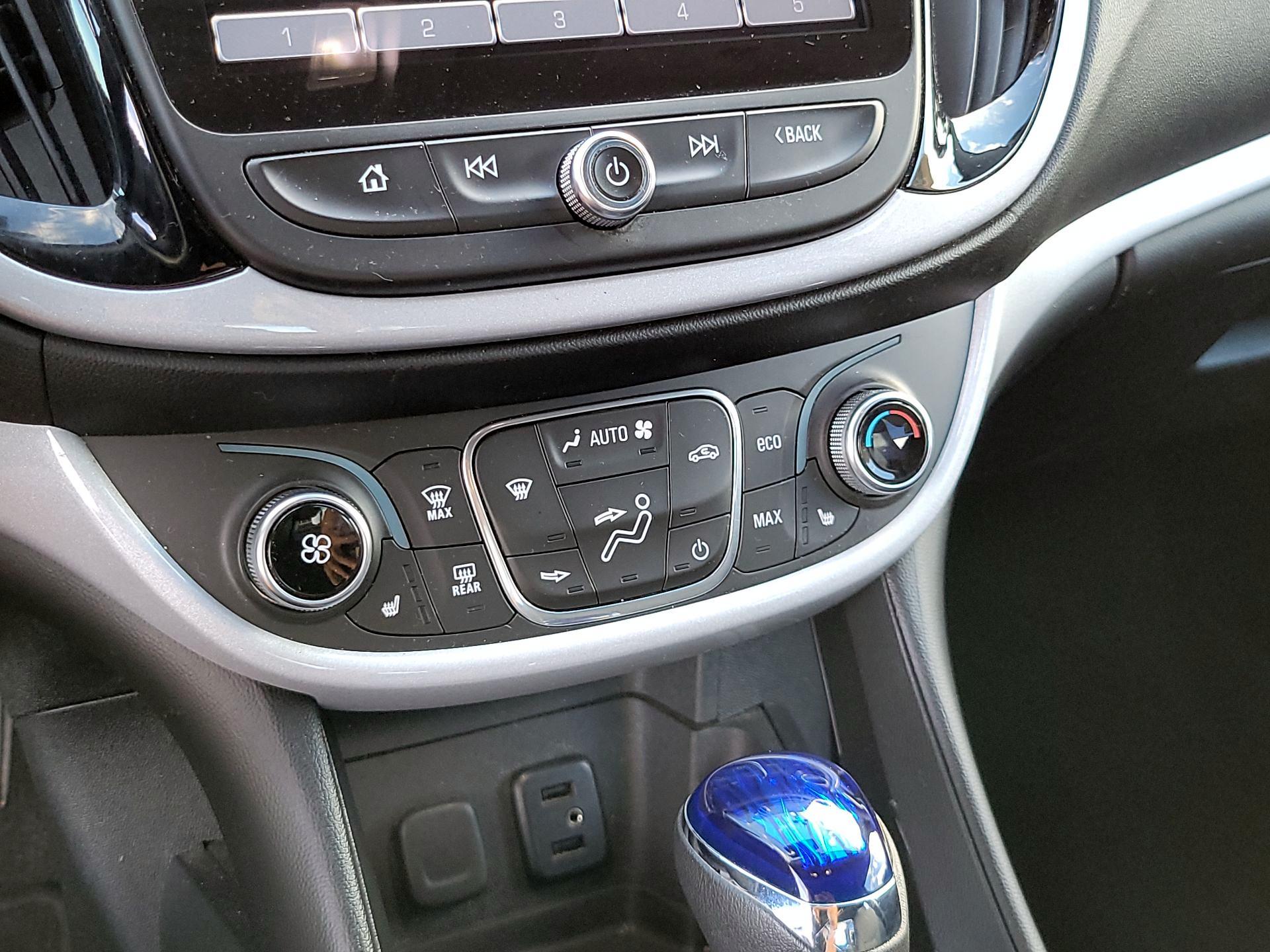 Thumbnail: 2018 Chevrolet Volt - 14