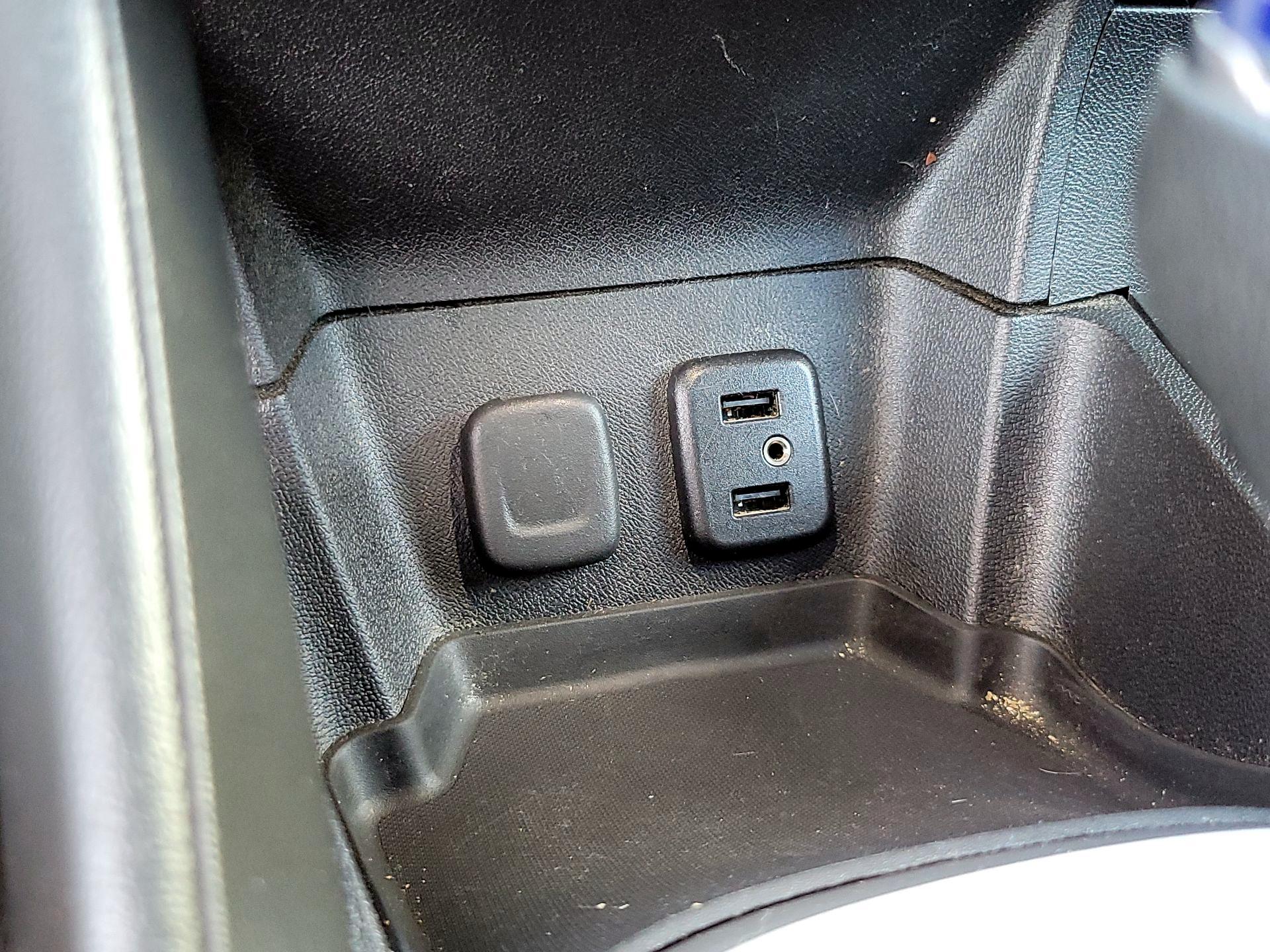 Thumbnail: 2018 Chevrolet Volt - 16