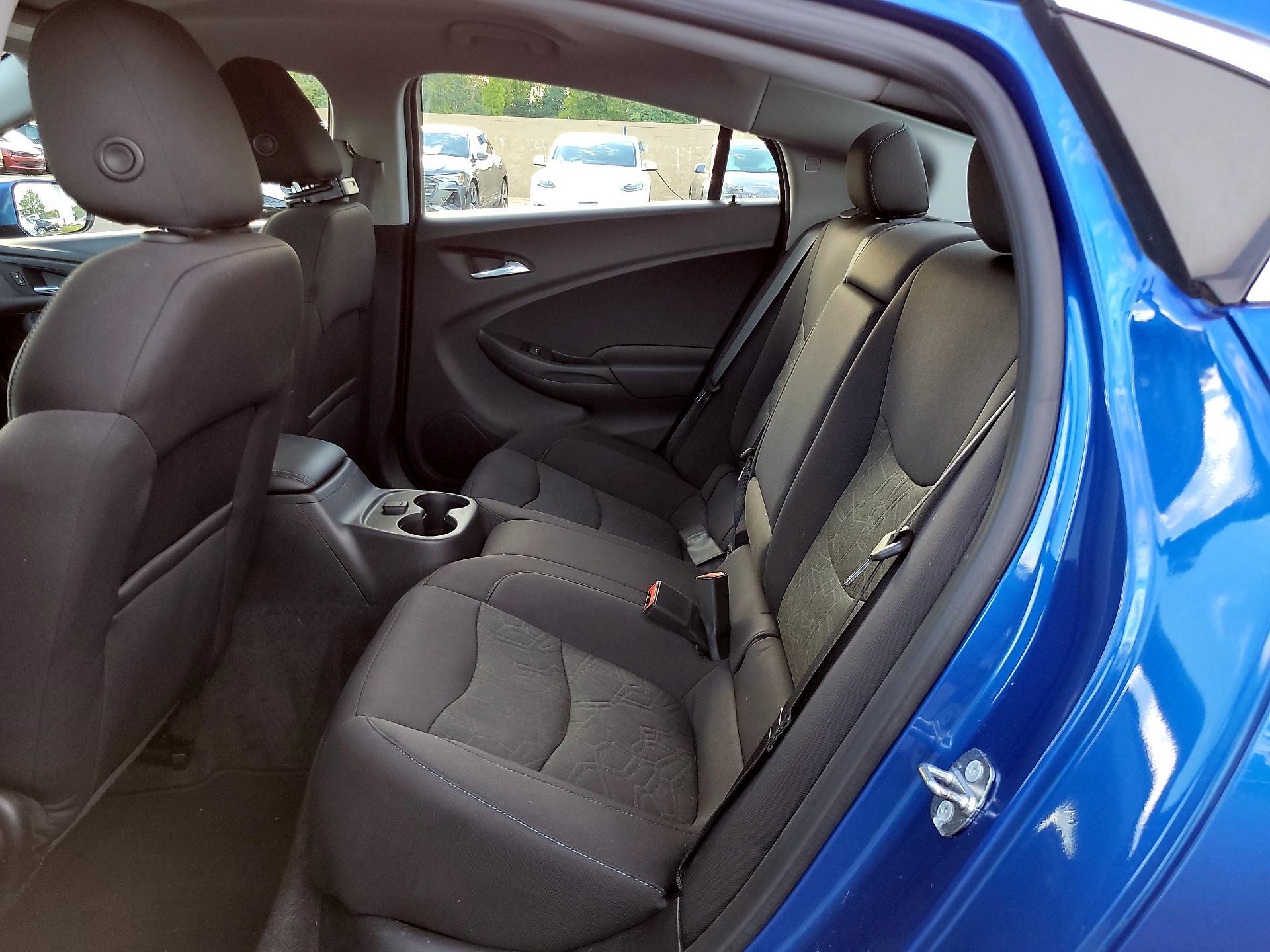 Thumbnail: 2018 Chevrolet Volt - 17