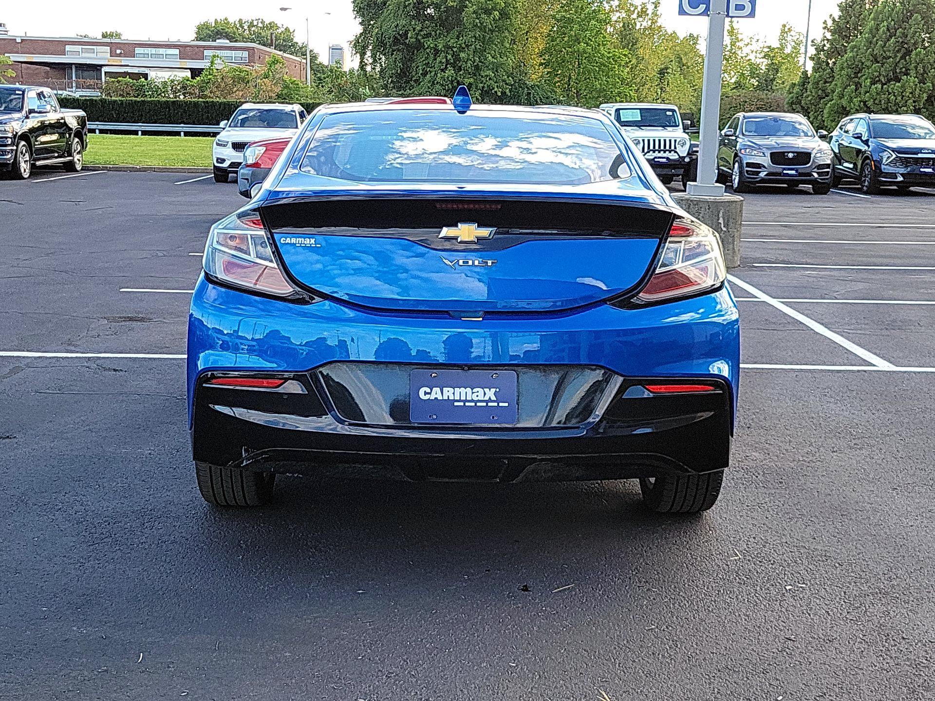 Thumbnail: 2018 Chevrolet Volt - 6