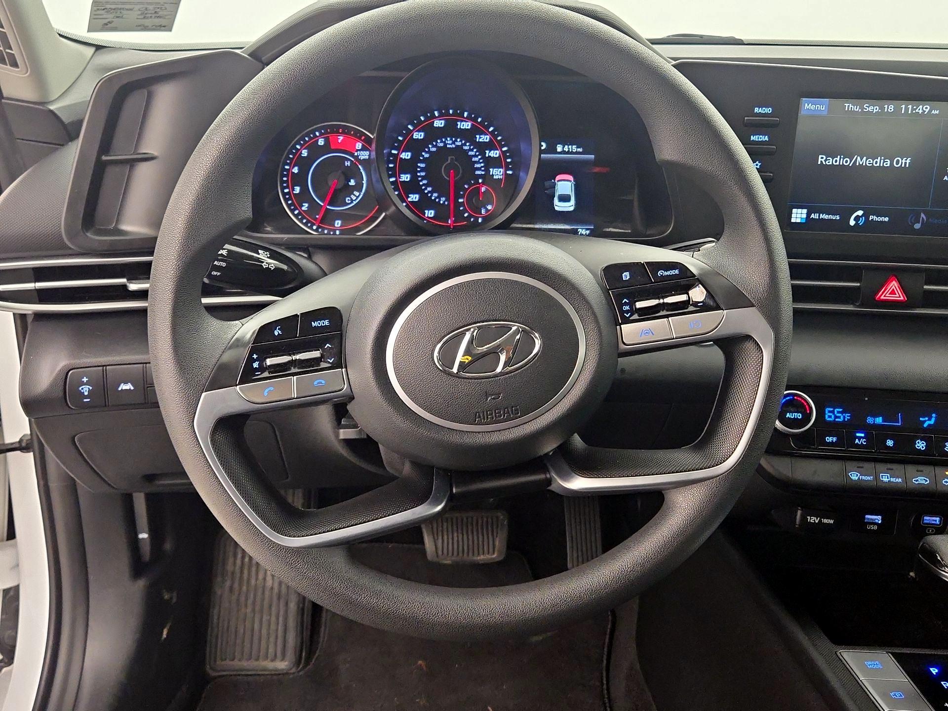Thumbnail: 2022 Hyundai Elantra - 10