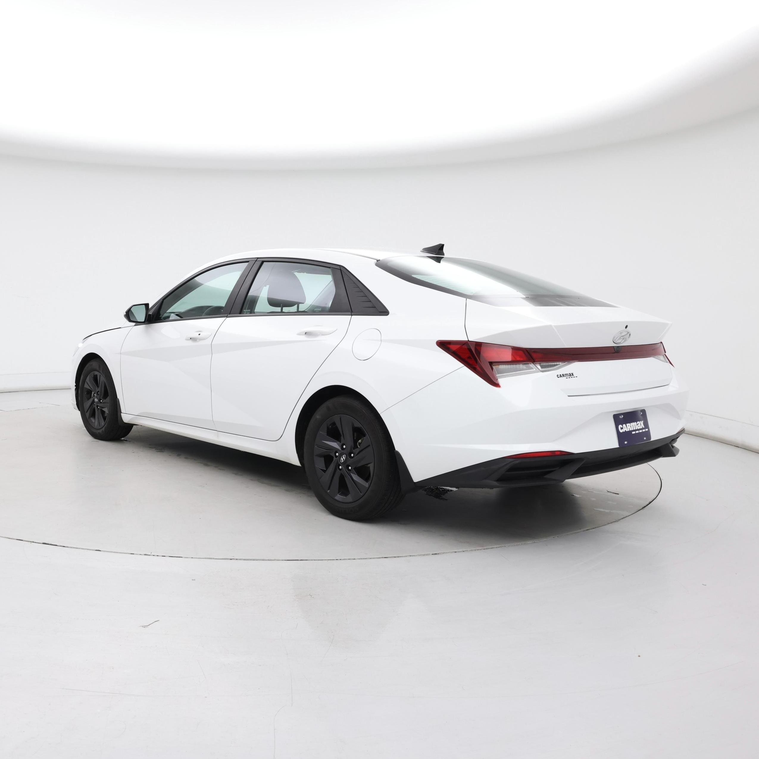 Thumbnail: 2022 Hyundai Elantra - 2