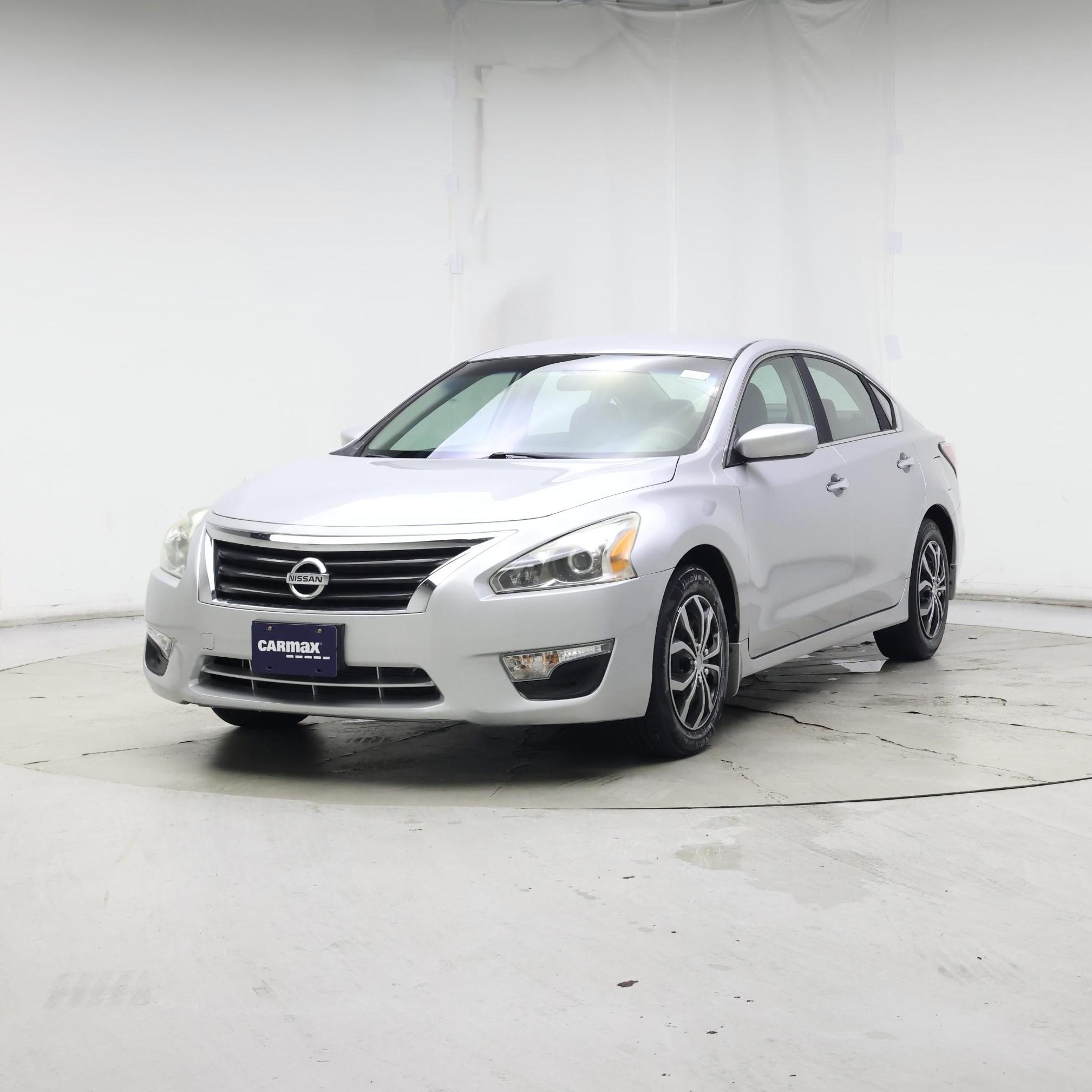 Thumbnail: 2015 Nissan Altima - 4
