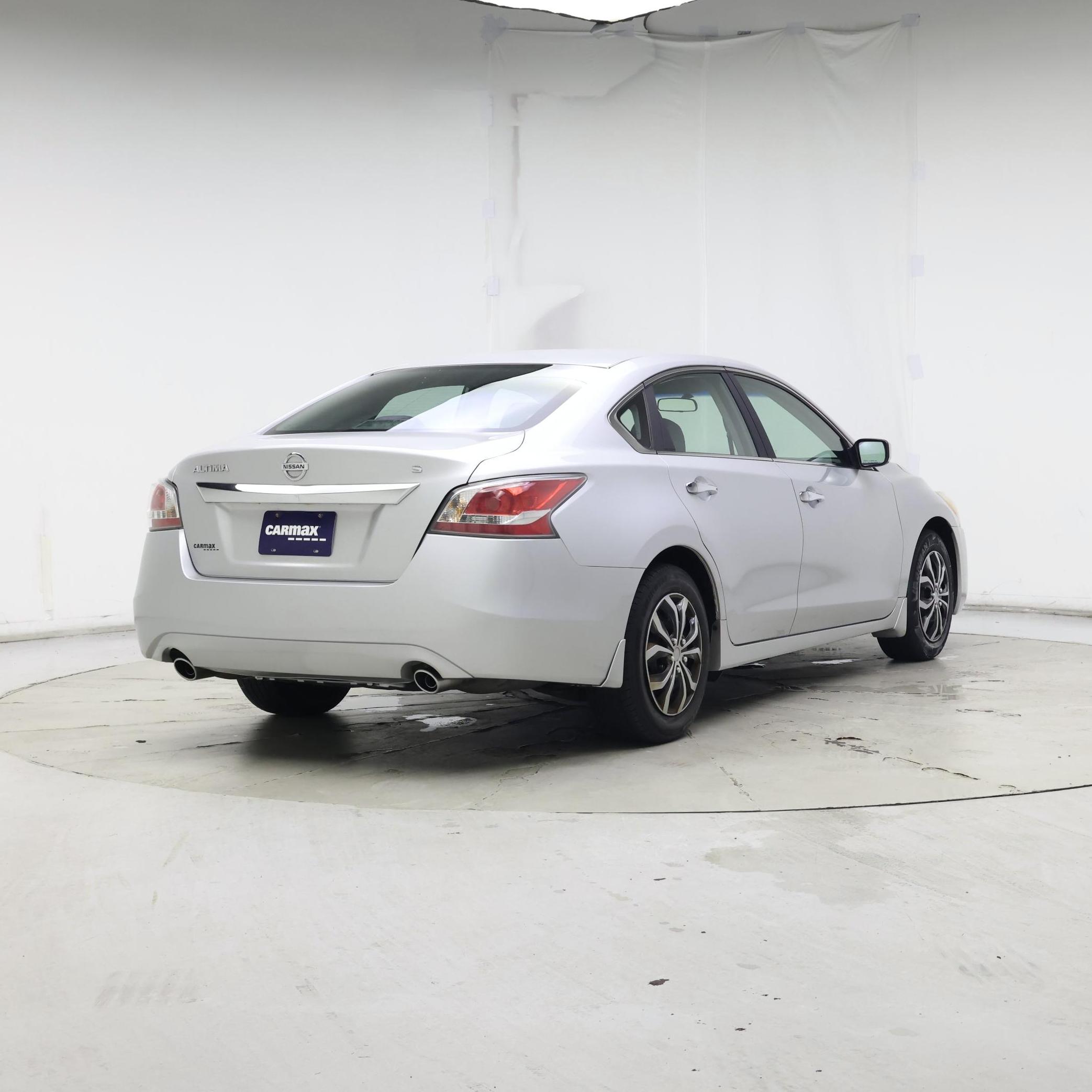 Thumbnail: 2015 Nissan Altima - 8