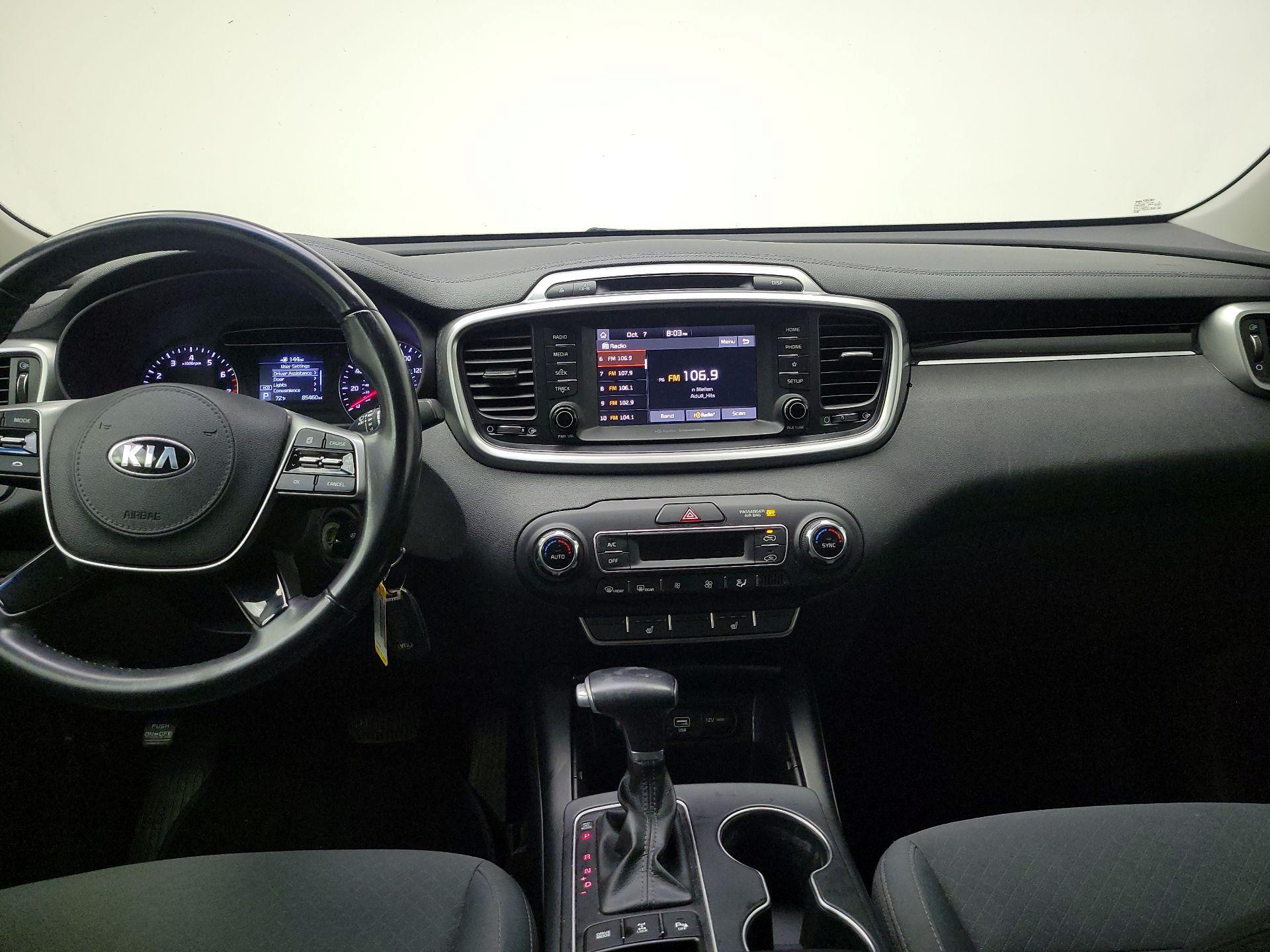 Thumbnail: 2019 Kia Sorento - 9