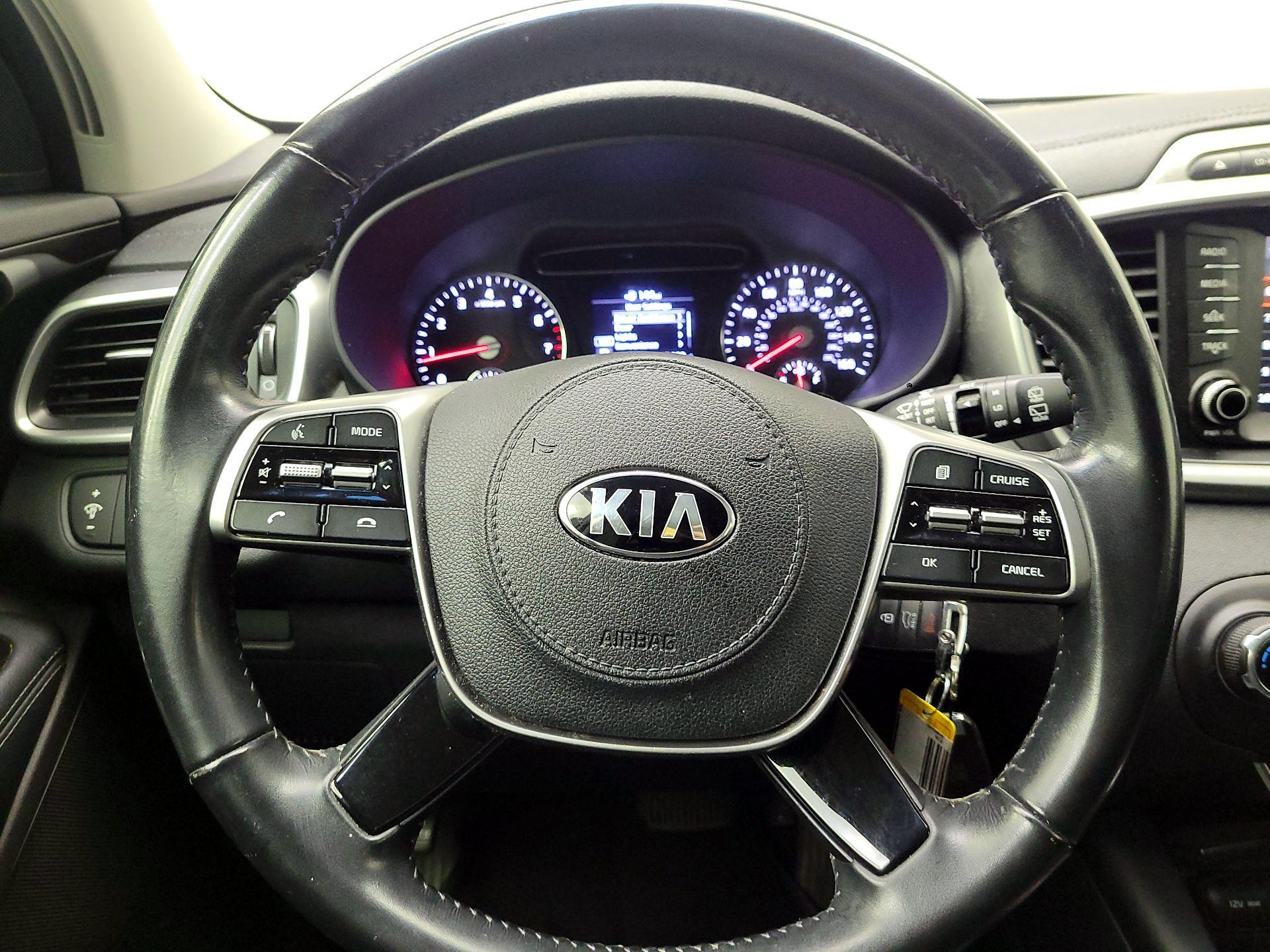 Thumbnail: 2019 Kia Sorento - 10