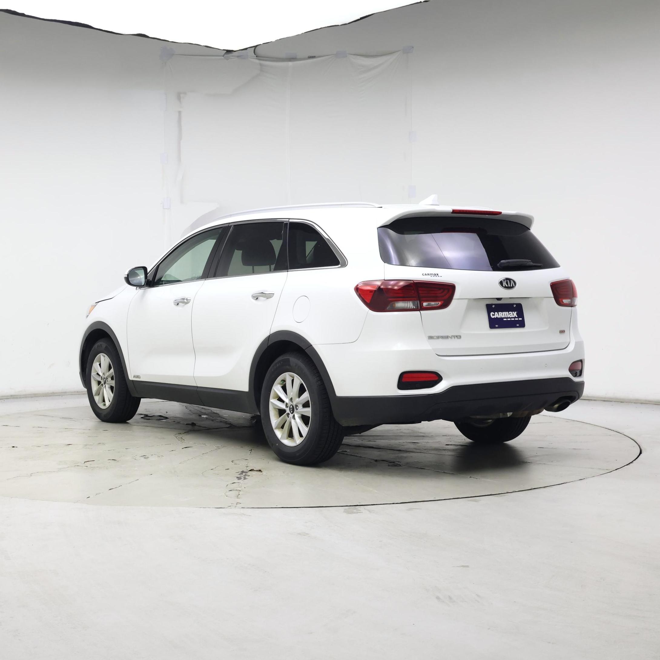 Thumbnail: 2019 Kia Sorento - 2