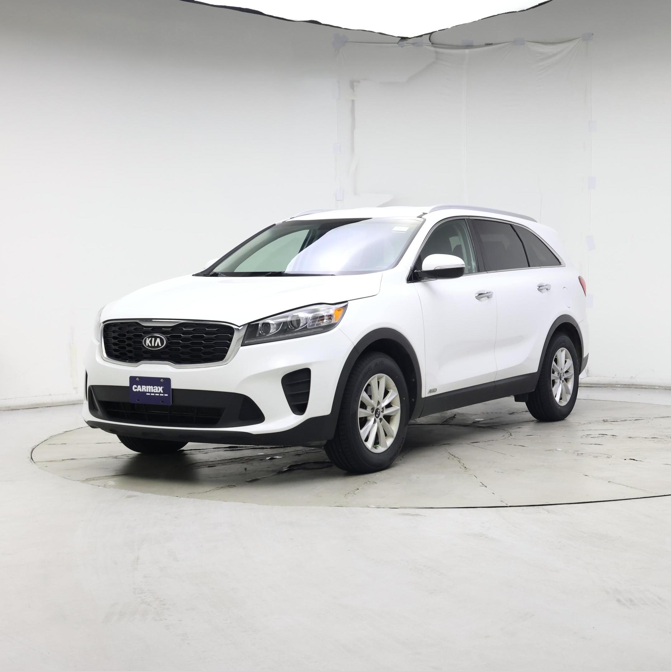 Thumbnail: 2019 Kia Sorento - 4