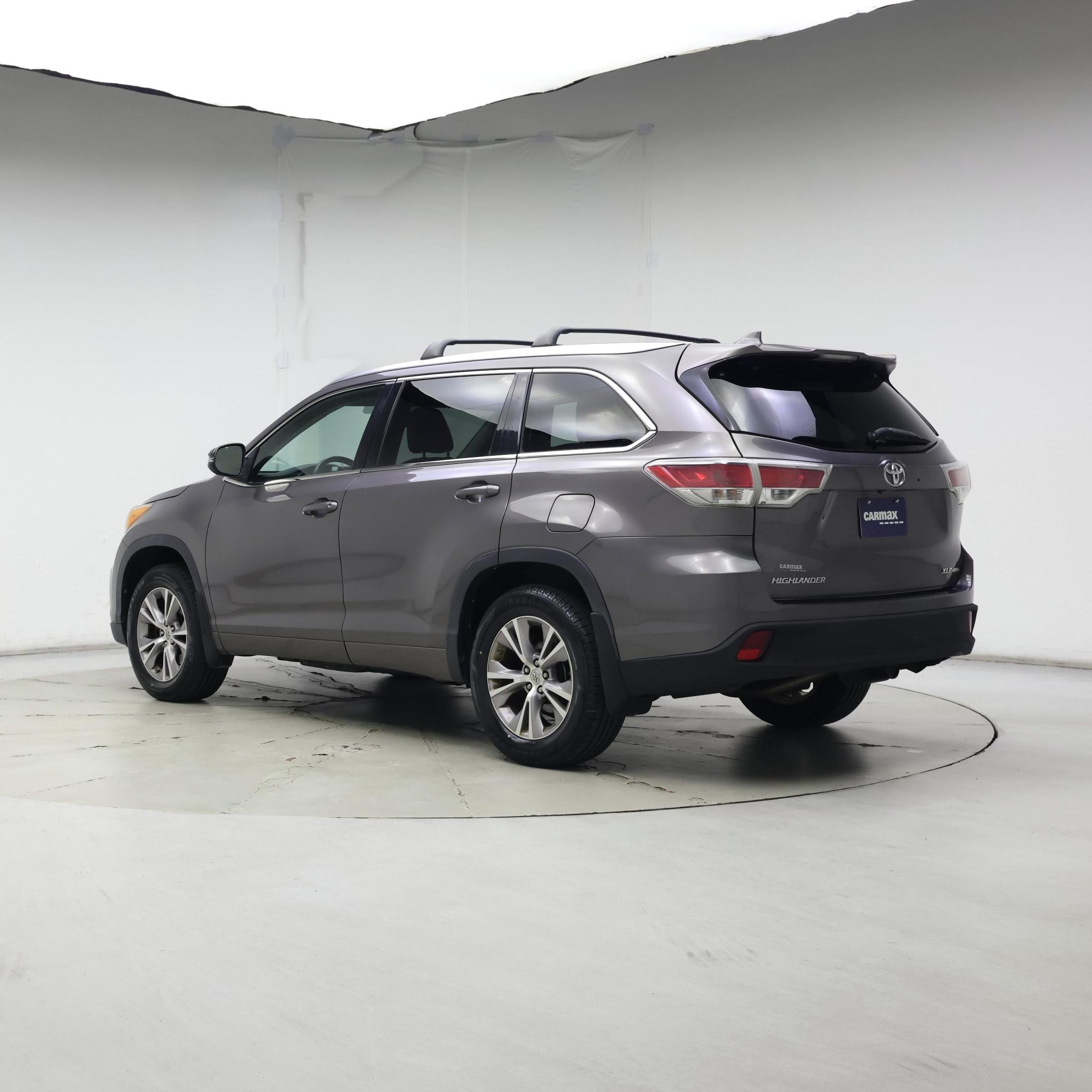 Thumbnail: 2014 Toyota Highlander - 2
