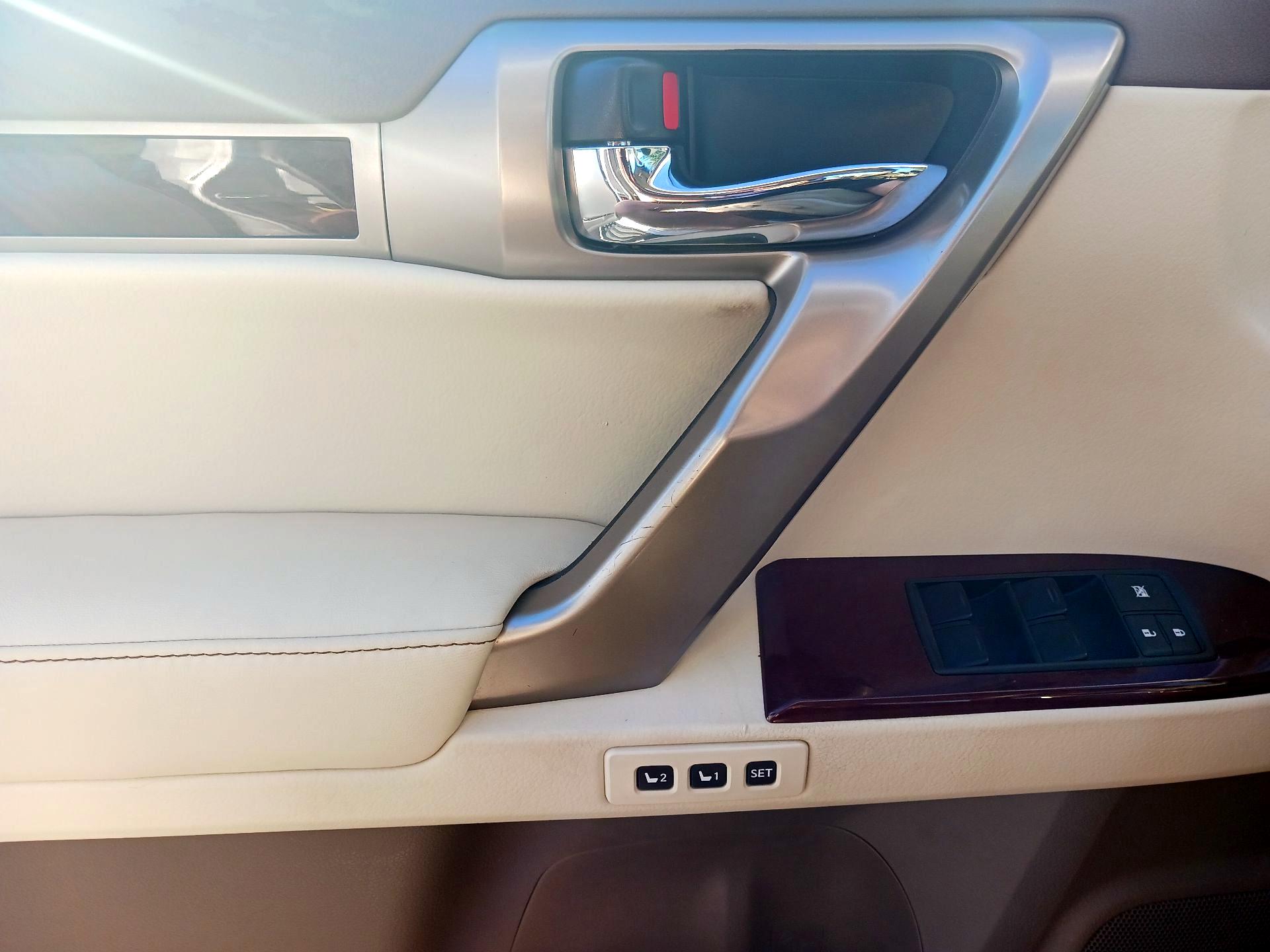 Thumbnail: 2016 Lexus GX - 10