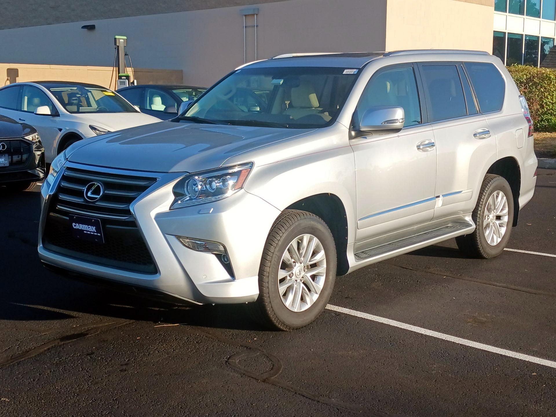 Thumbnail: 2016 Lexus GX - 3