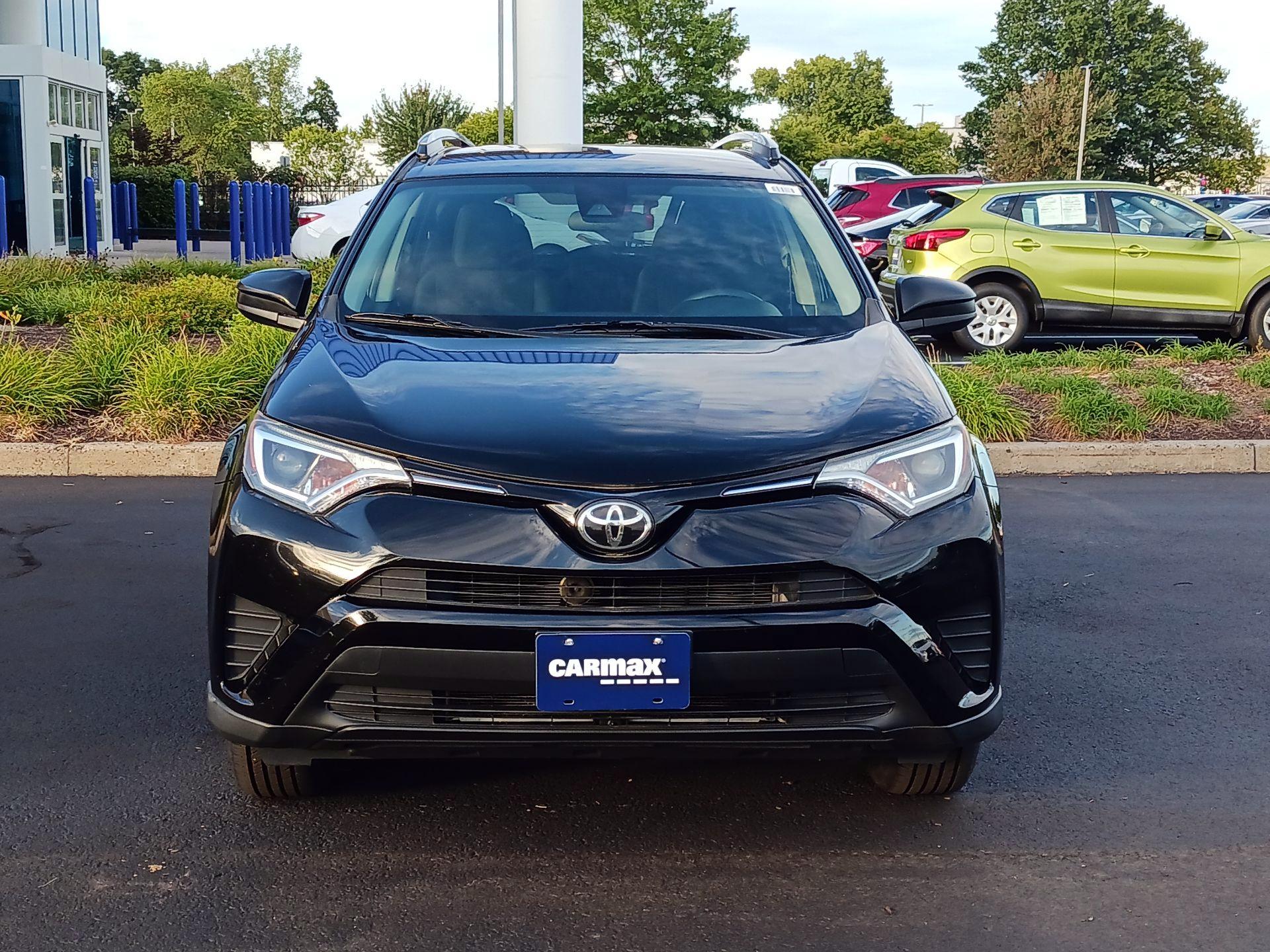 Thumbnail: 2018 Toyota RAV4 - 2