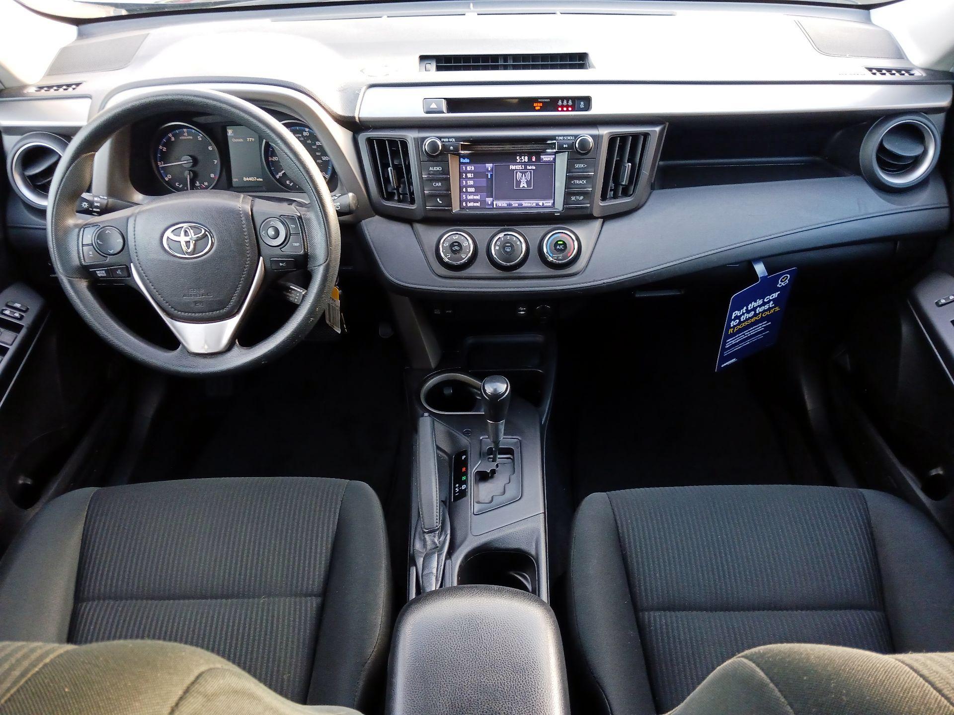 Thumbnail: 2018 Toyota RAV4 - 8