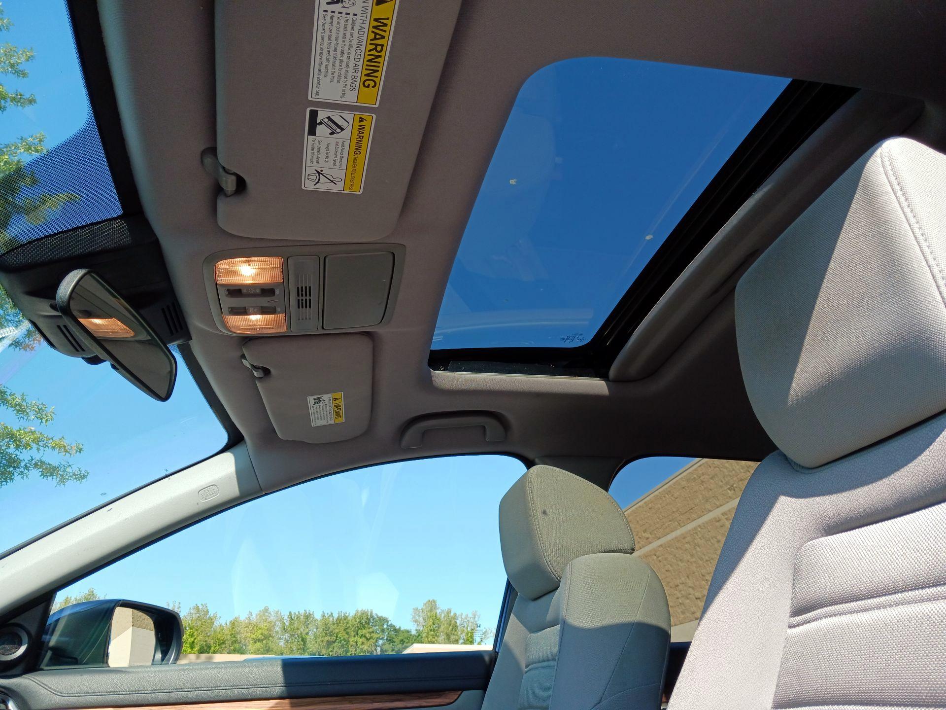 Thumbnail: 2018 Honda CR-V - 17