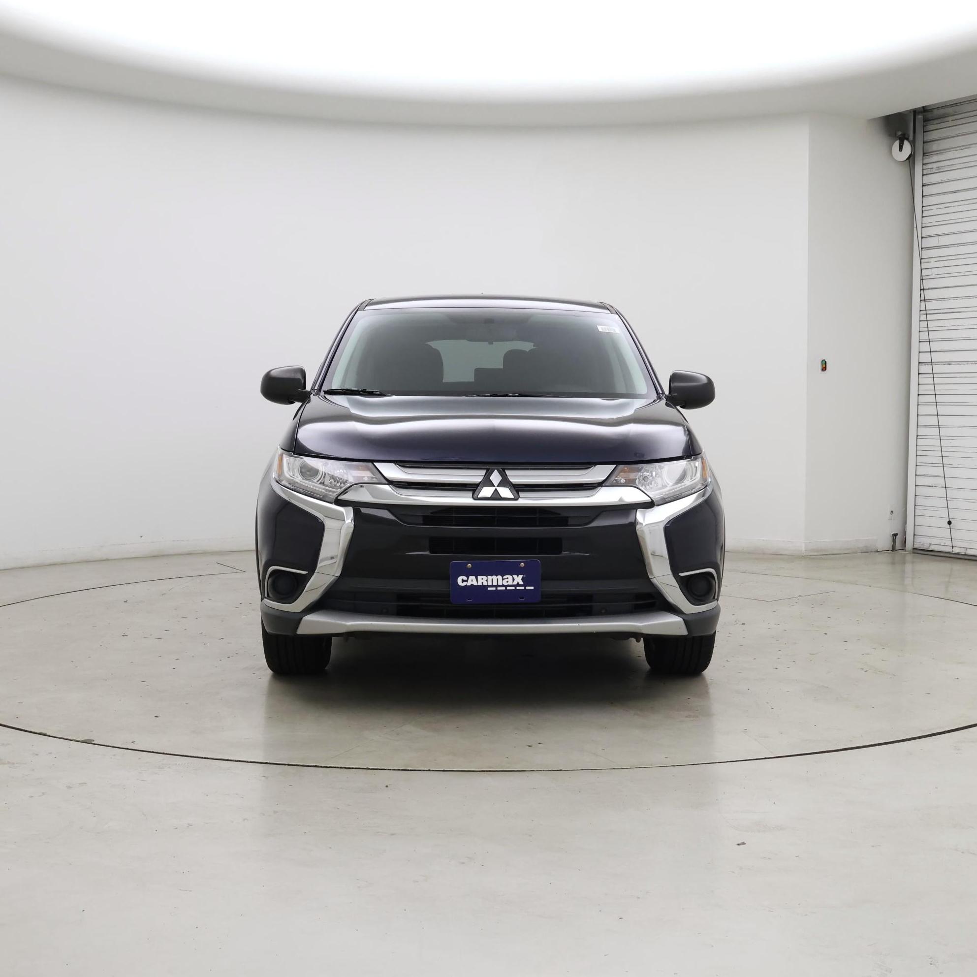 Thumbnail: 2016 Mitsubishi Outlander - 5