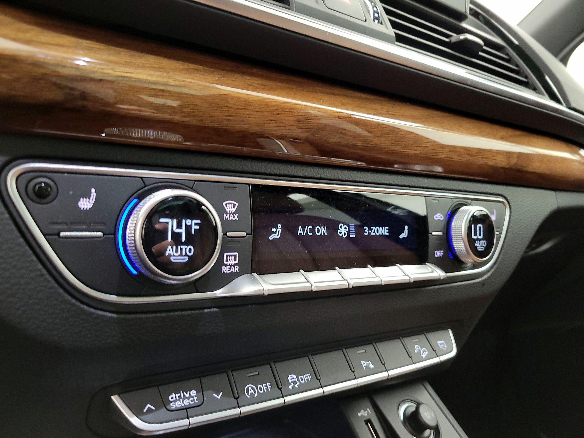 Thumbnail: 2021 Audi Q5 - 16
