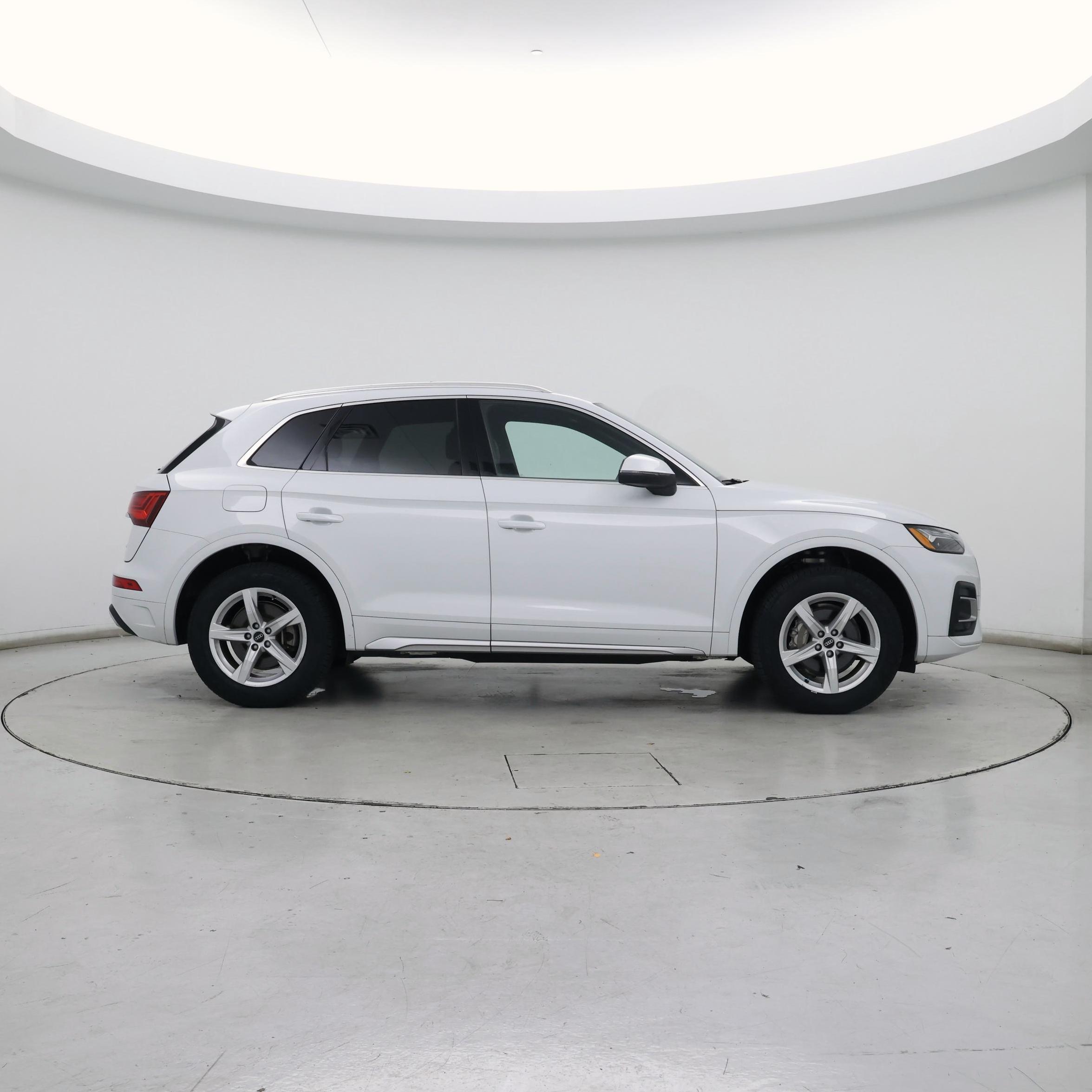 Thumbnail: 2021 Audi Q5 - 7