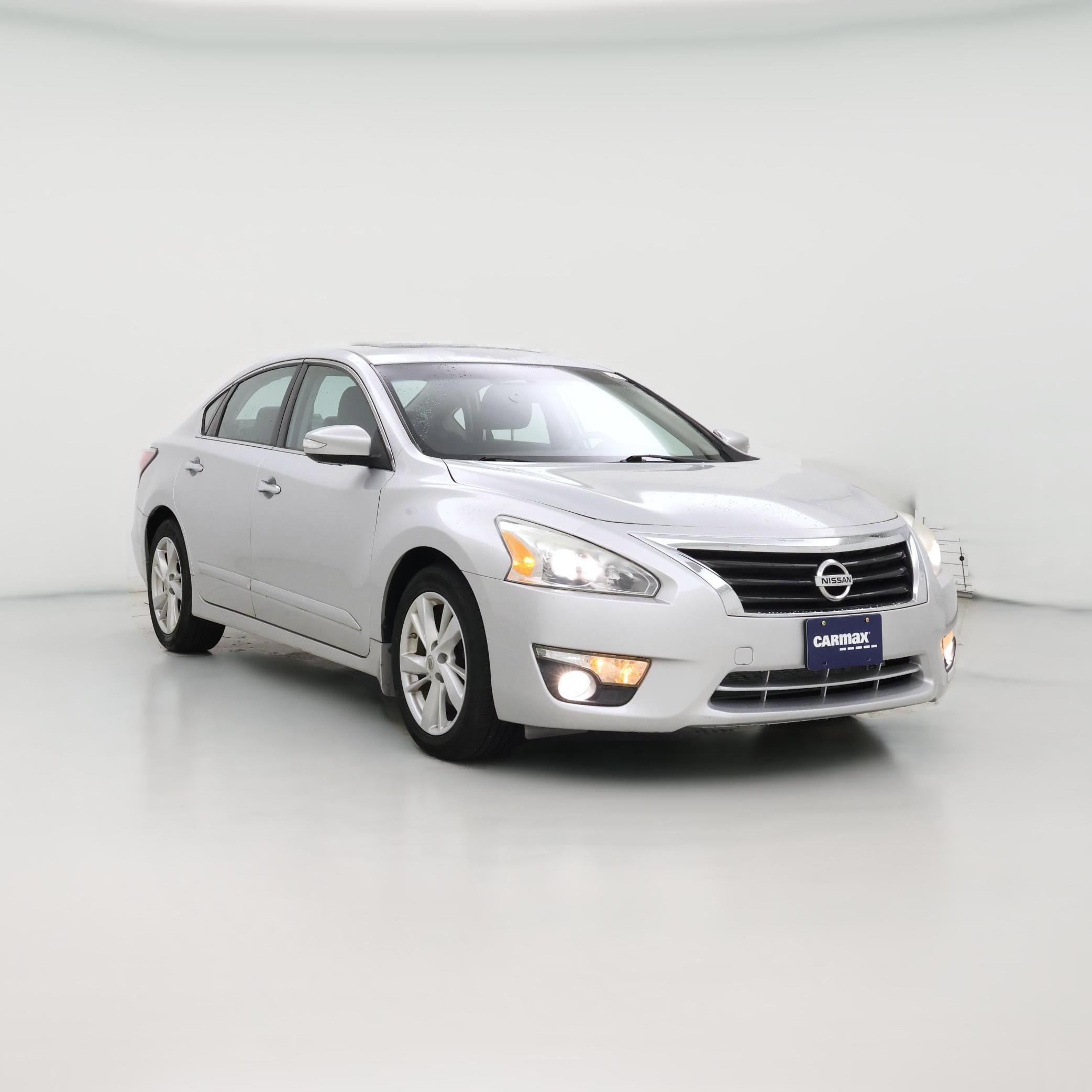 Thumbnail: 2015 Nissan Altima - 1
