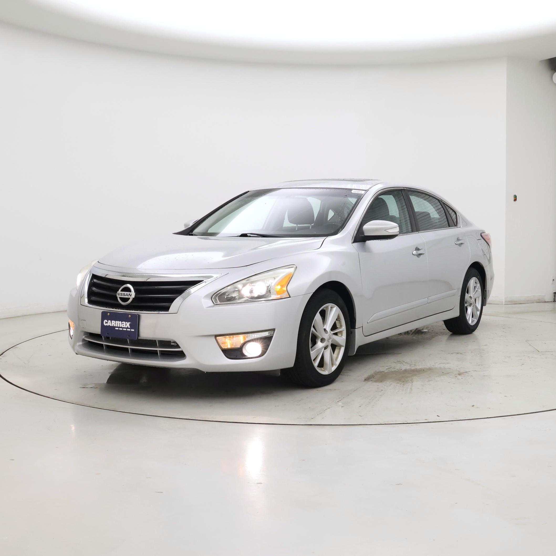 Thumbnail: 2015 Nissan Altima - 4
