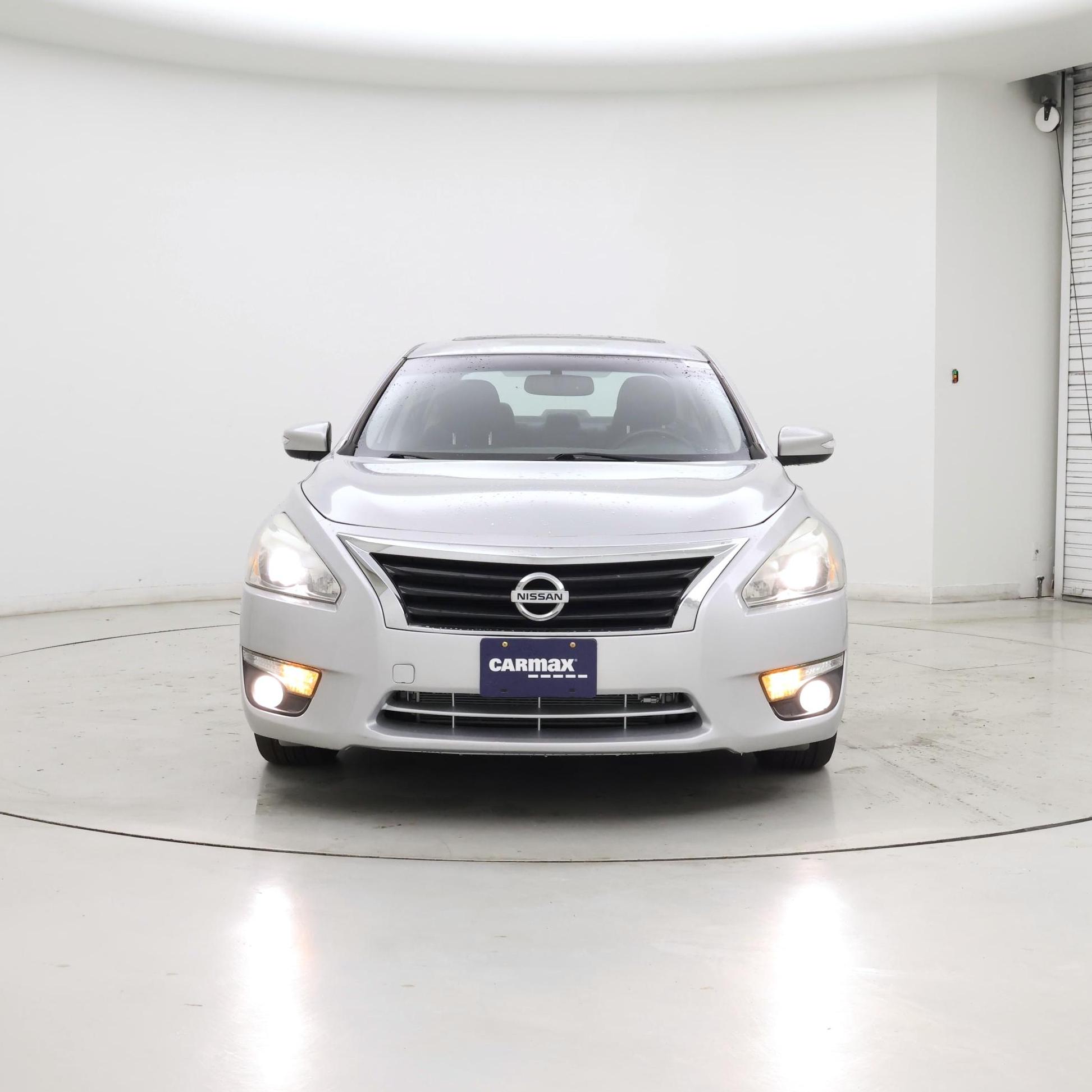 Thumbnail: 2015 Nissan Altima - 5
