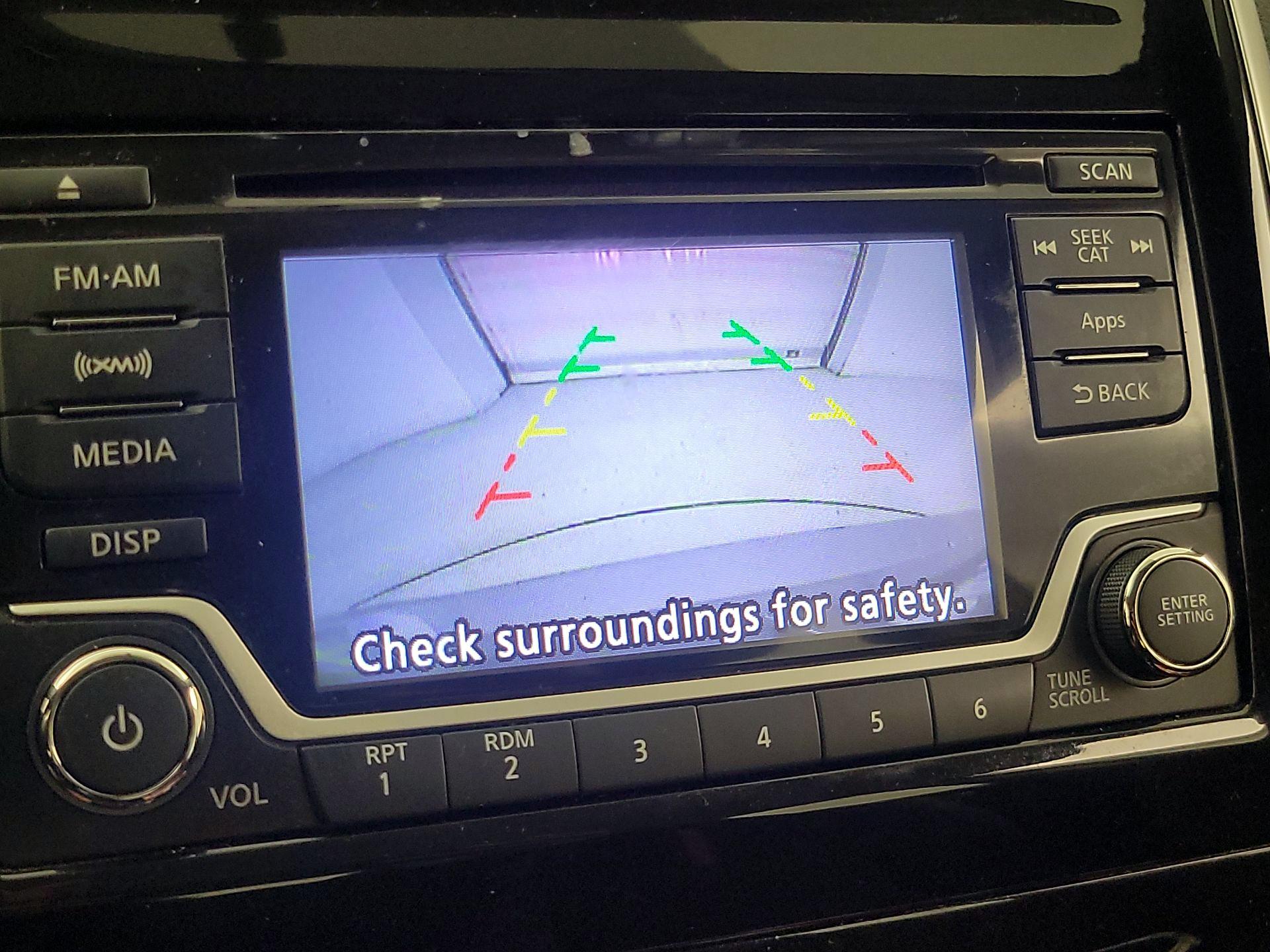 Thumbnail: 2015 Nissan Versa Note - 14