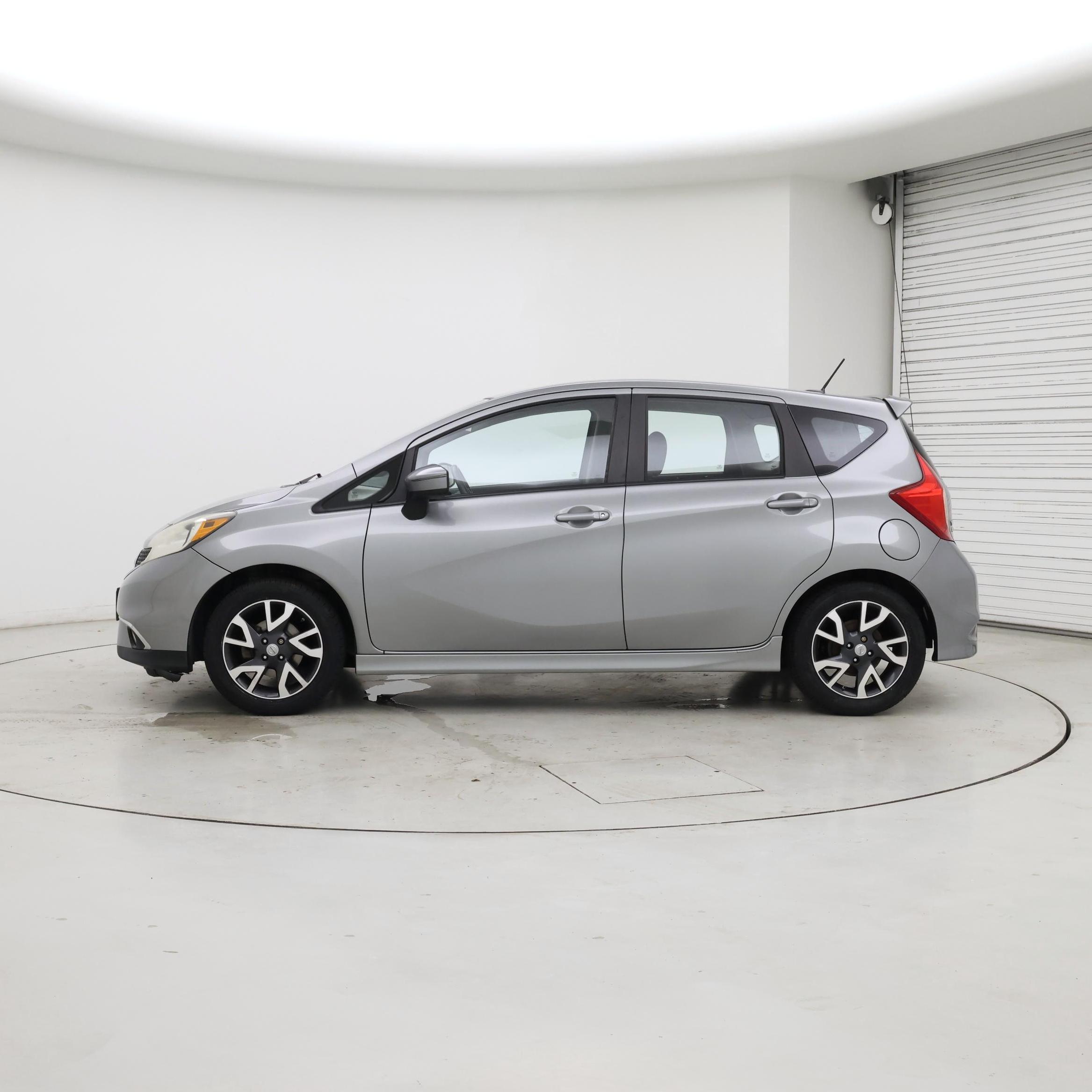 Thumbnail: 2015 Nissan Versa Note - 3