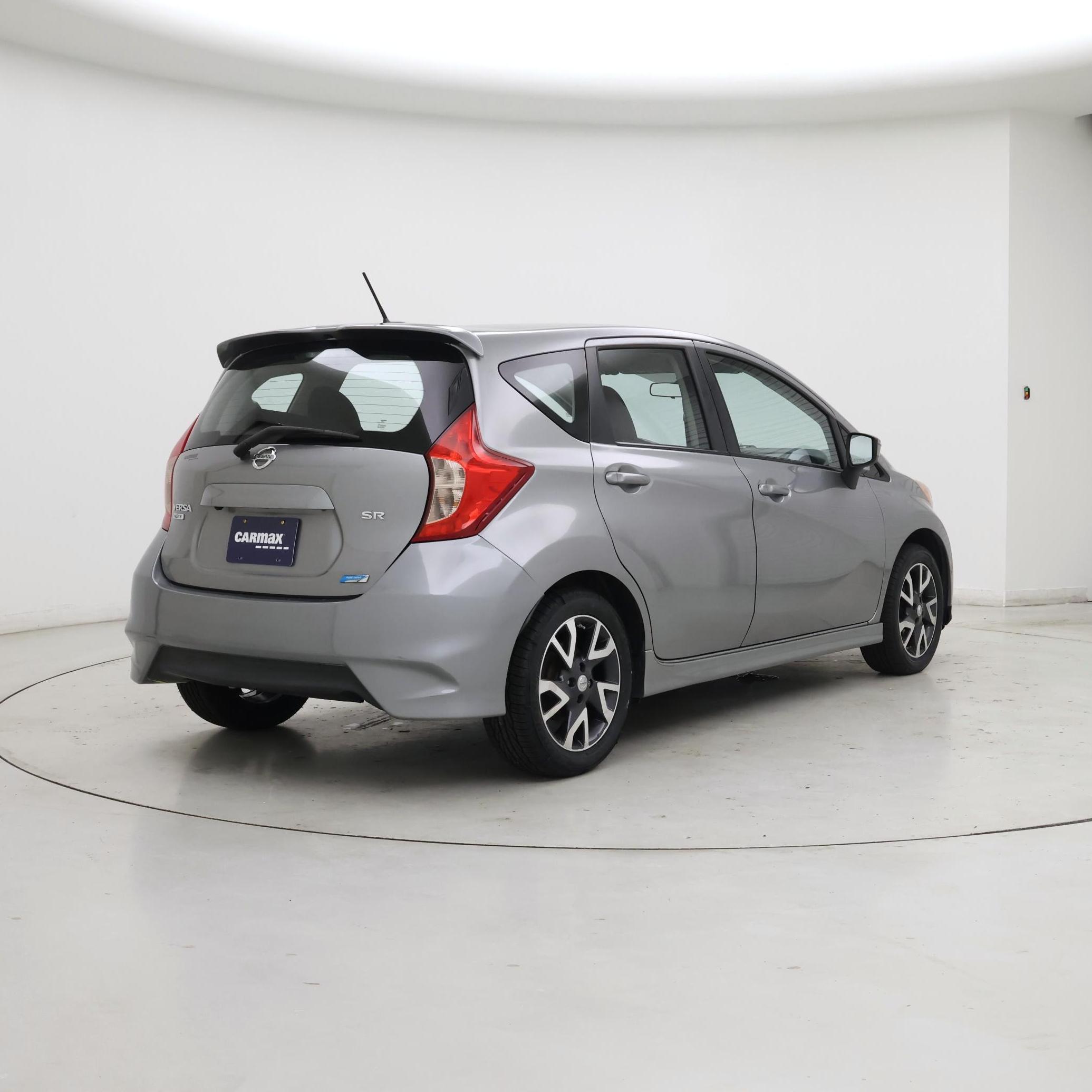Thumbnail: 2015 Nissan Versa Note - 8