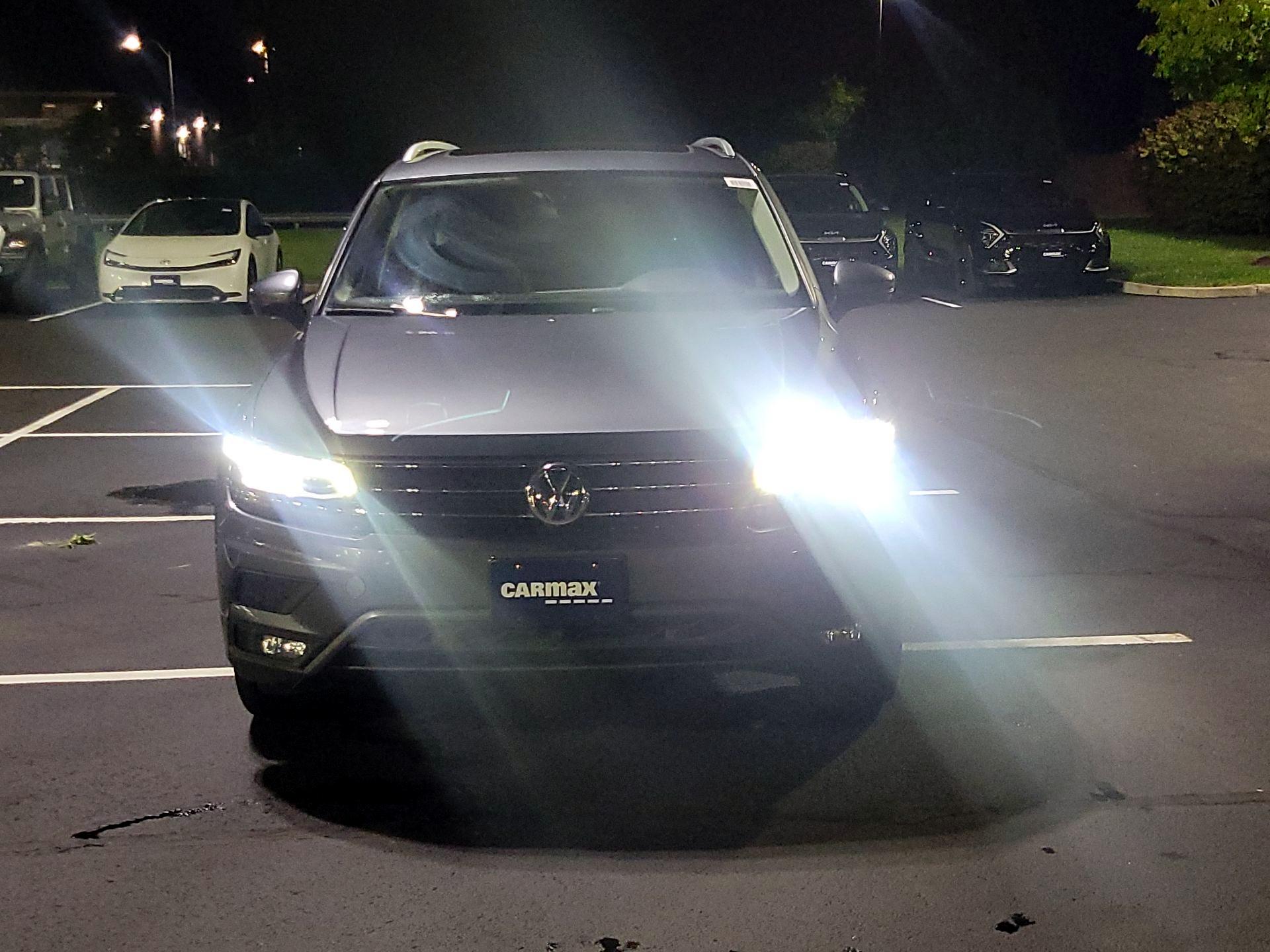 Thumbnail: 2018 Volkswagen Tiguan - 2
