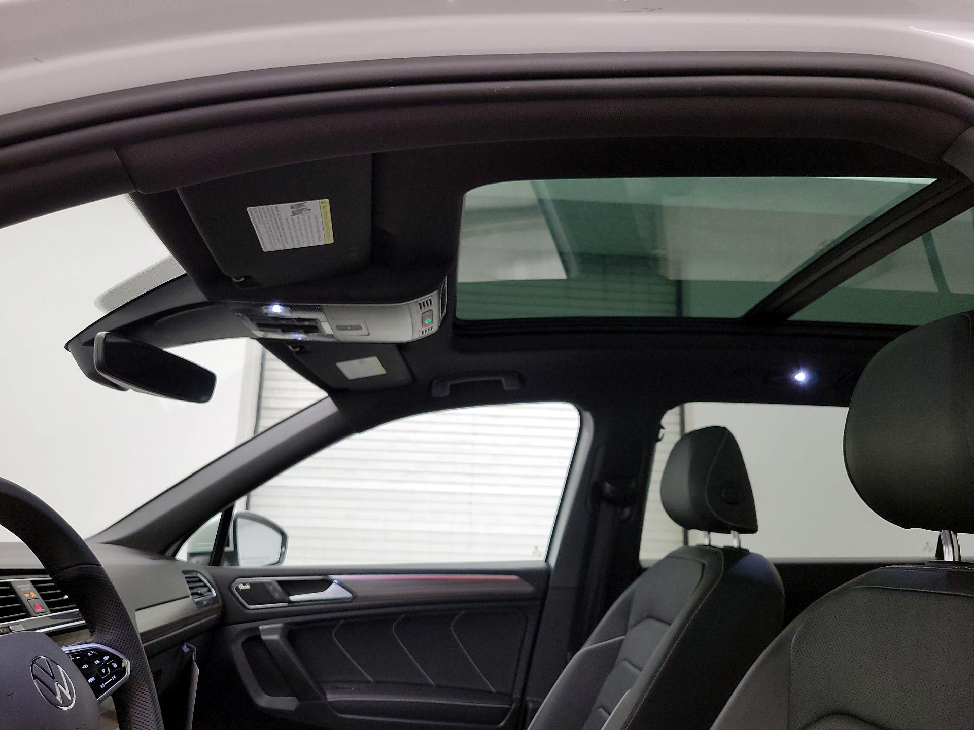 Thumbnail: 2022 Volkswagen Tiguan - 20