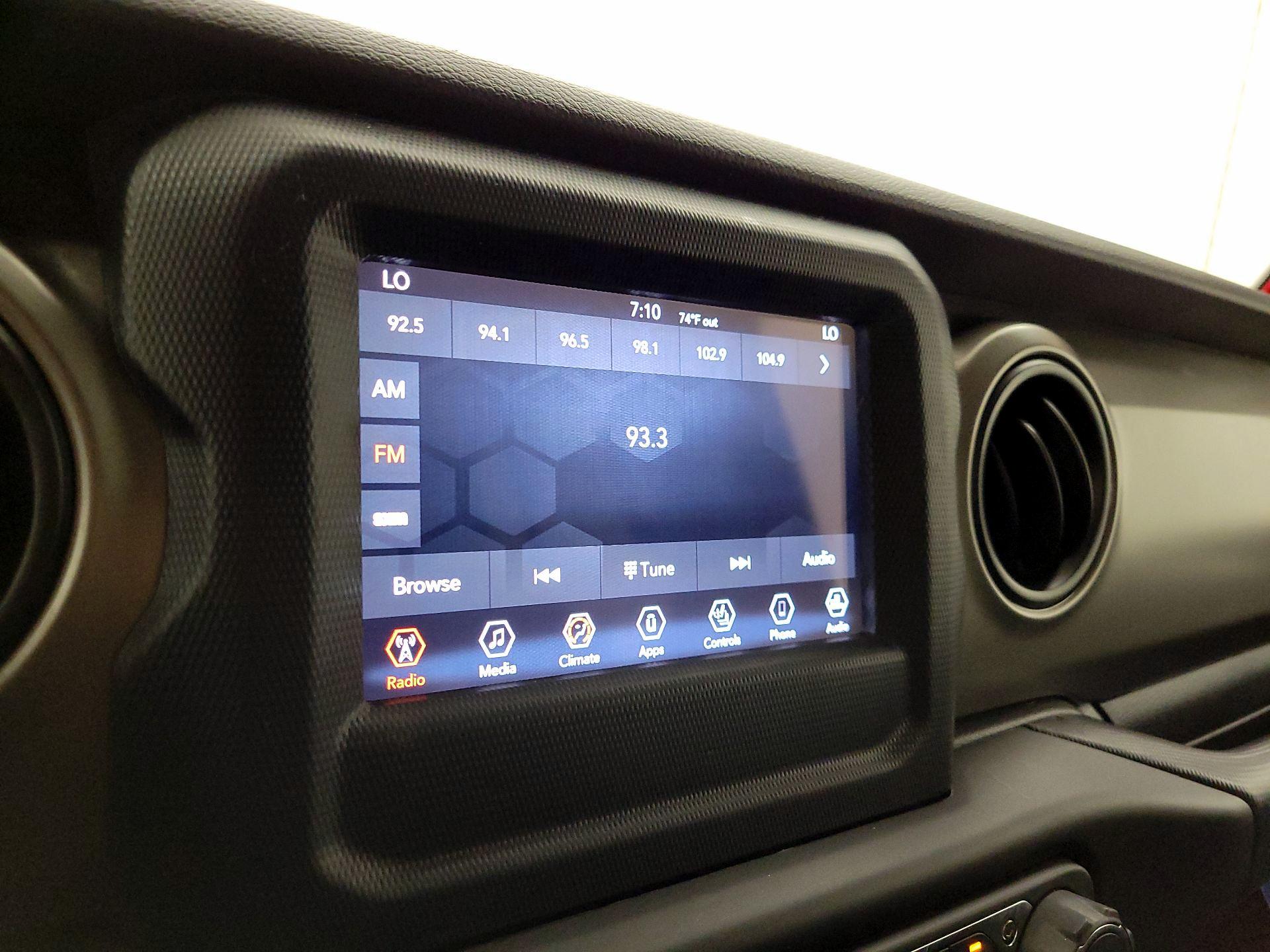 Thumbnail: 2021 Jeep Wrangler - 15