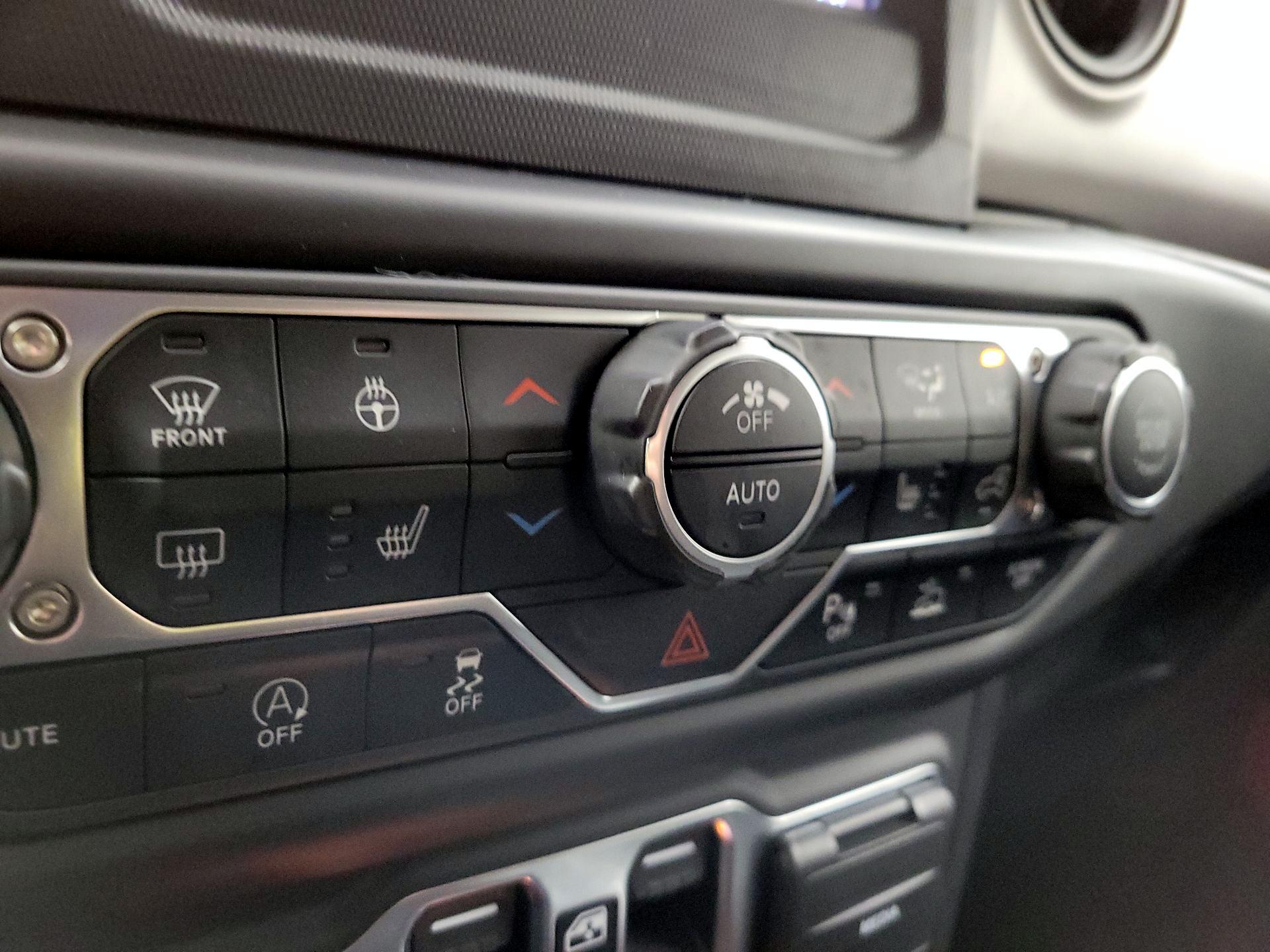 Thumbnail: 2021 Jeep Wrangler - 16