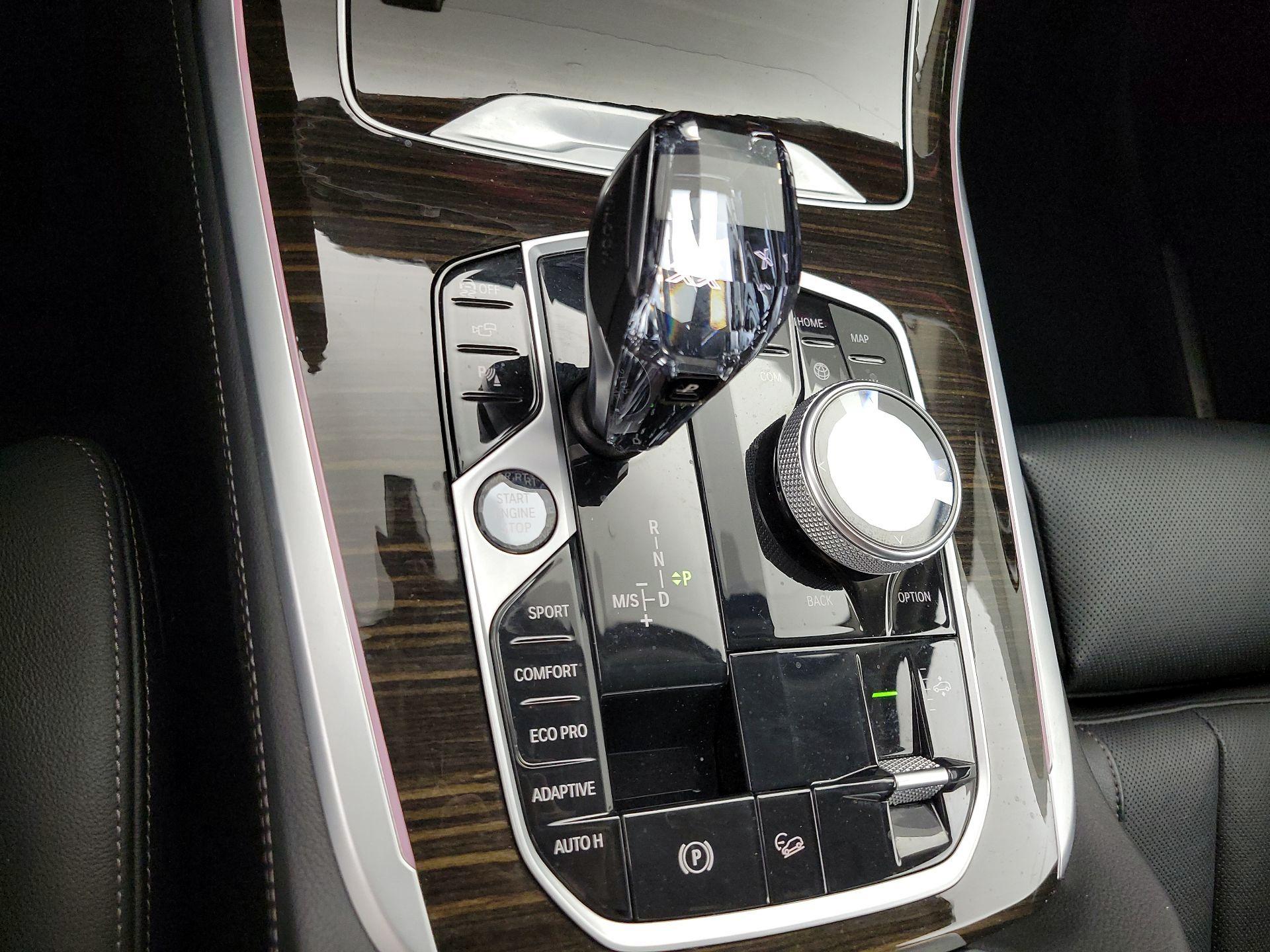 Thumbnail: 2021 BMW X7 - 18