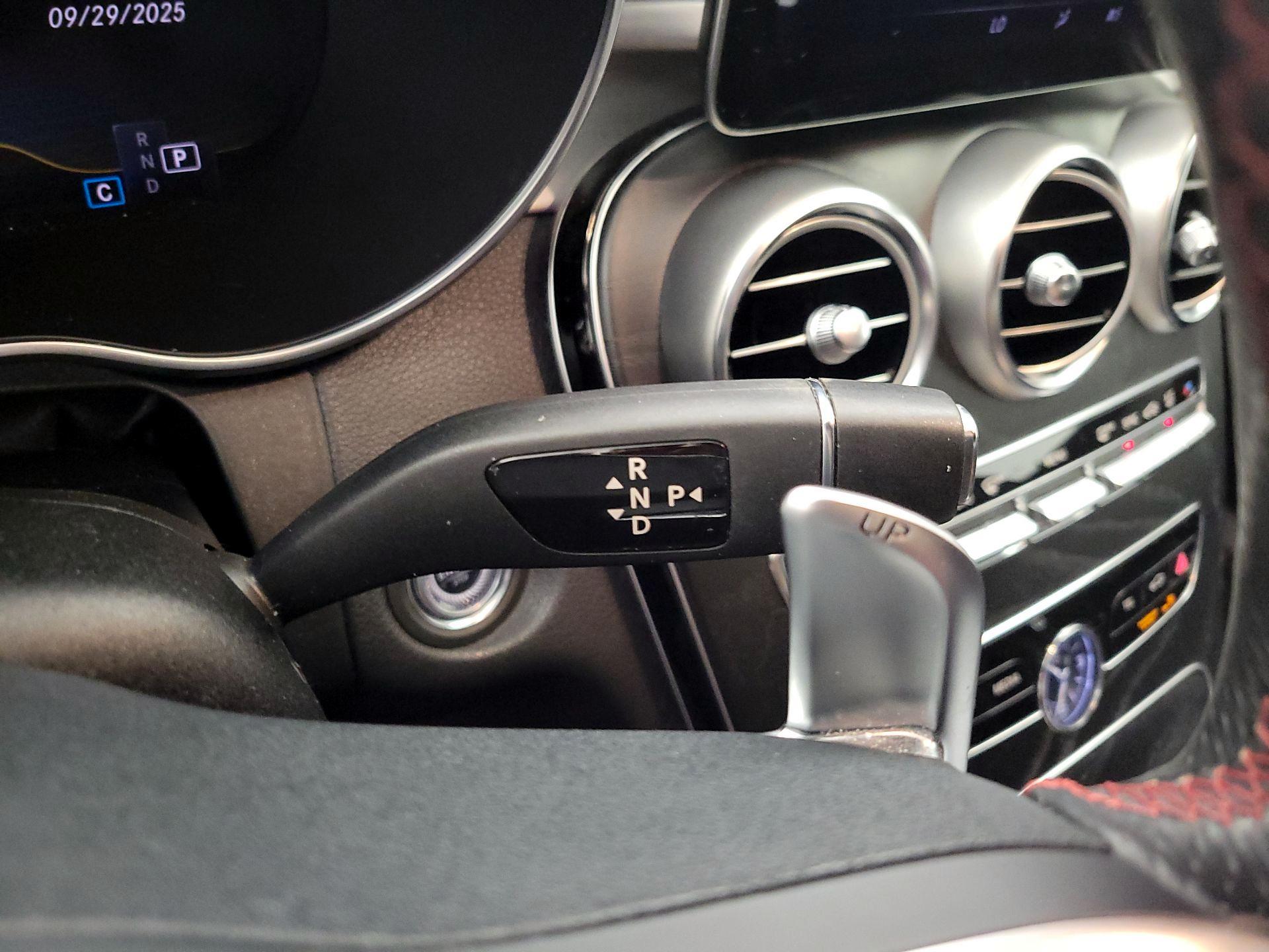 Thumbnail: 2020 Mercedes-Benz C-Class - 17