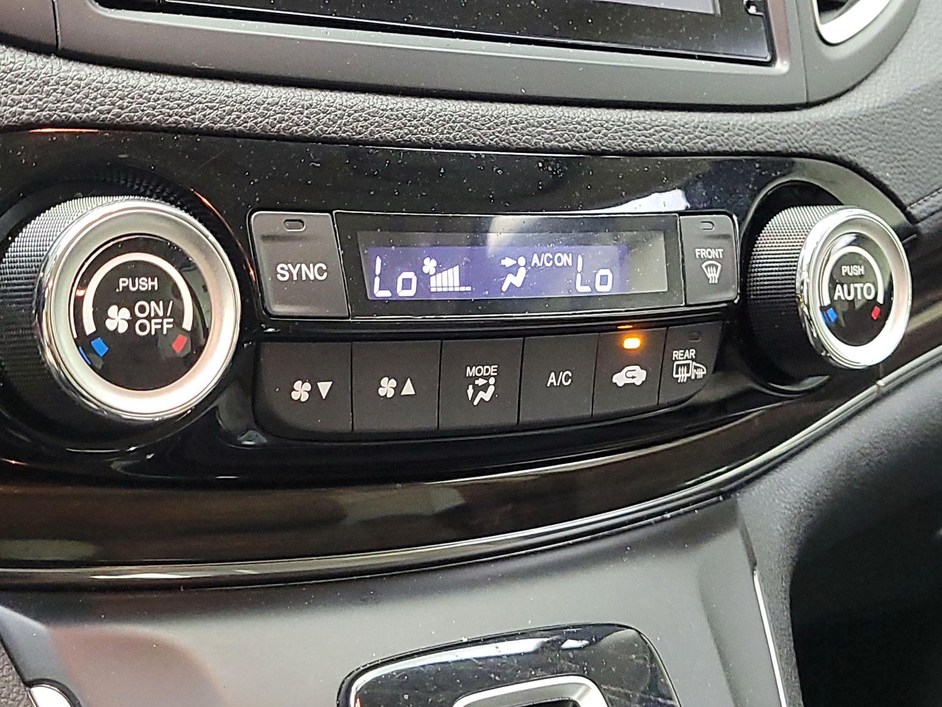 Thumbnail: 2015 Honda CR-V - 16