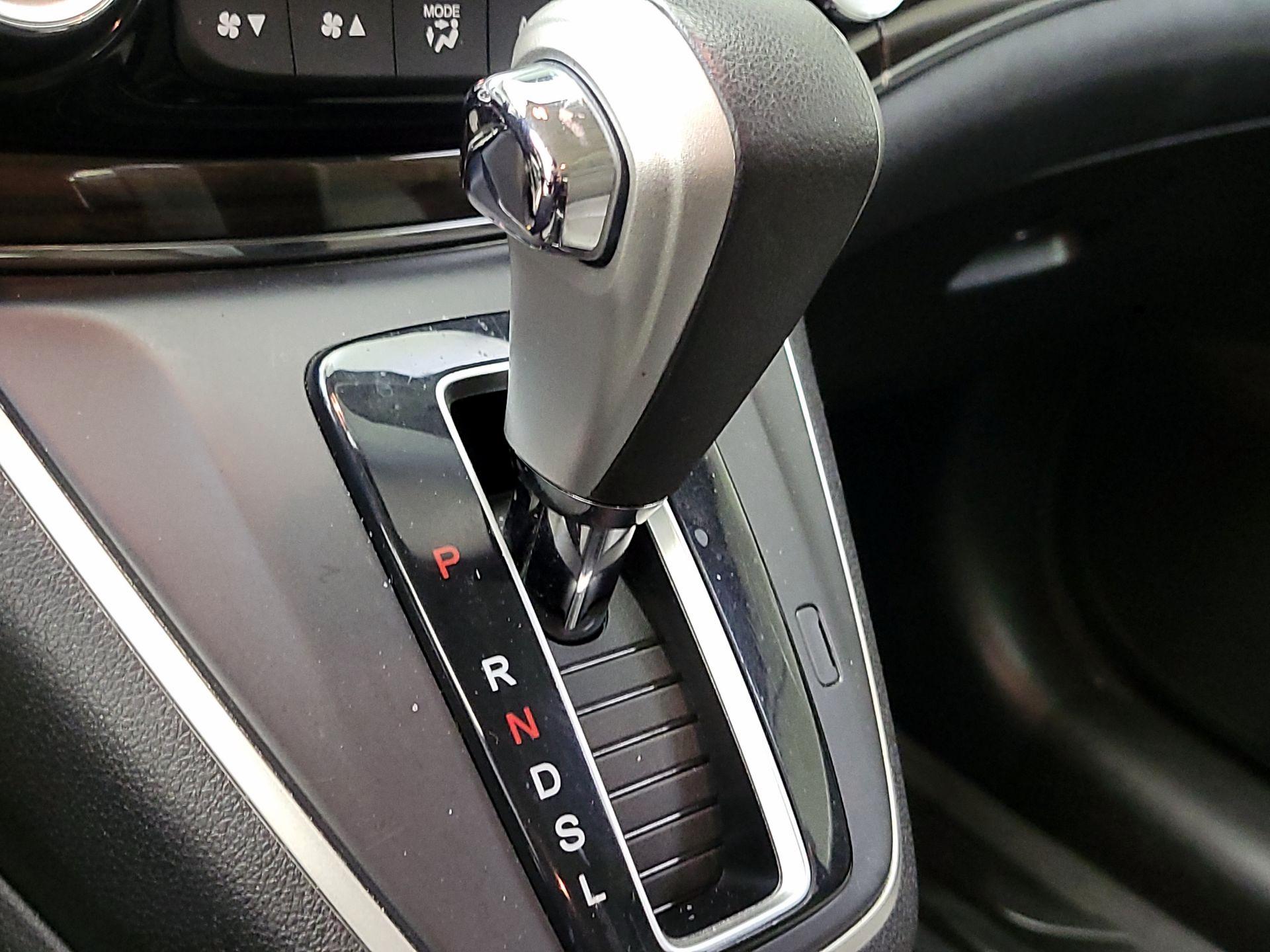 Thumbnail: 2015 Honda CR-V - 17